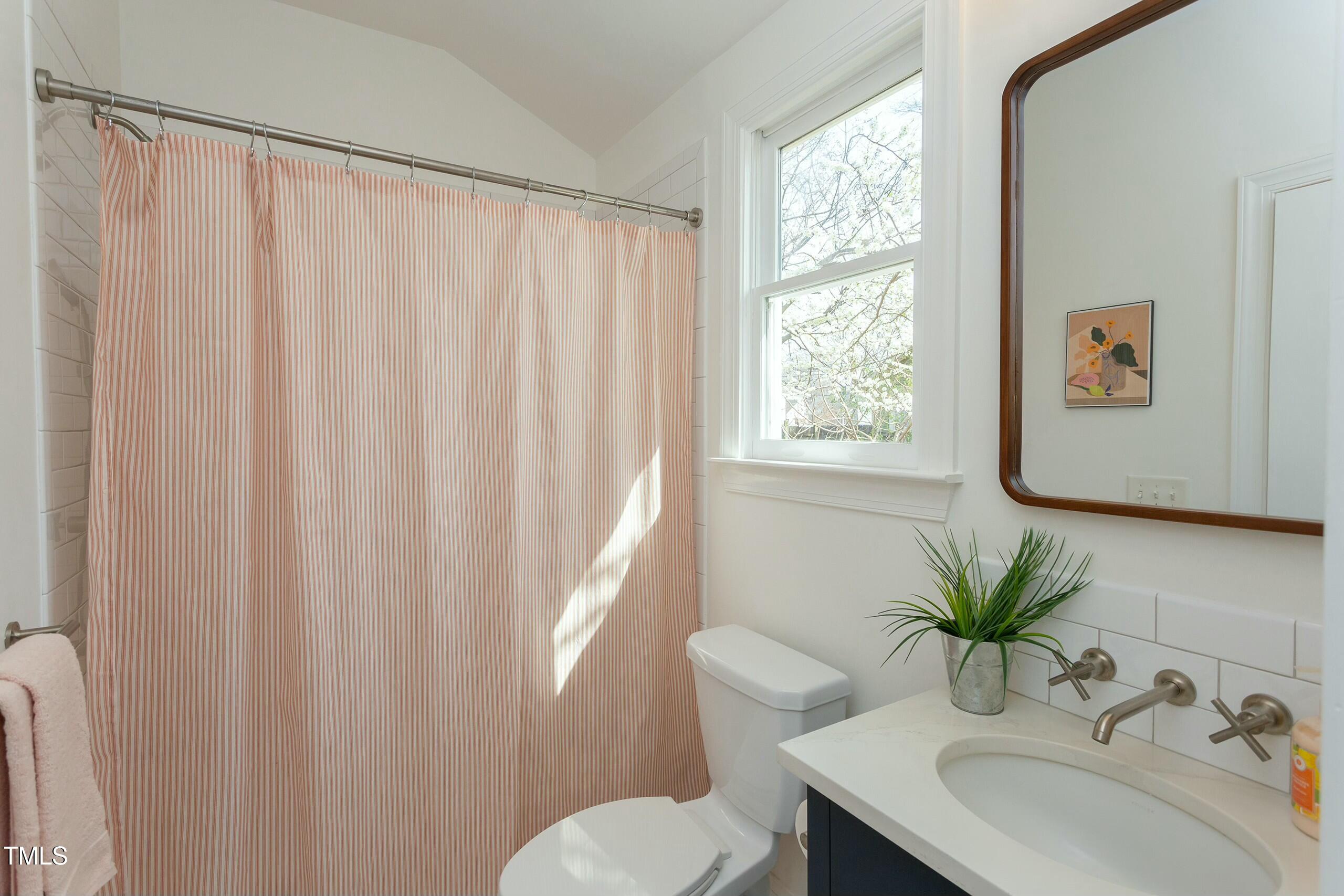 207 Hargrove Street Property Photo 30