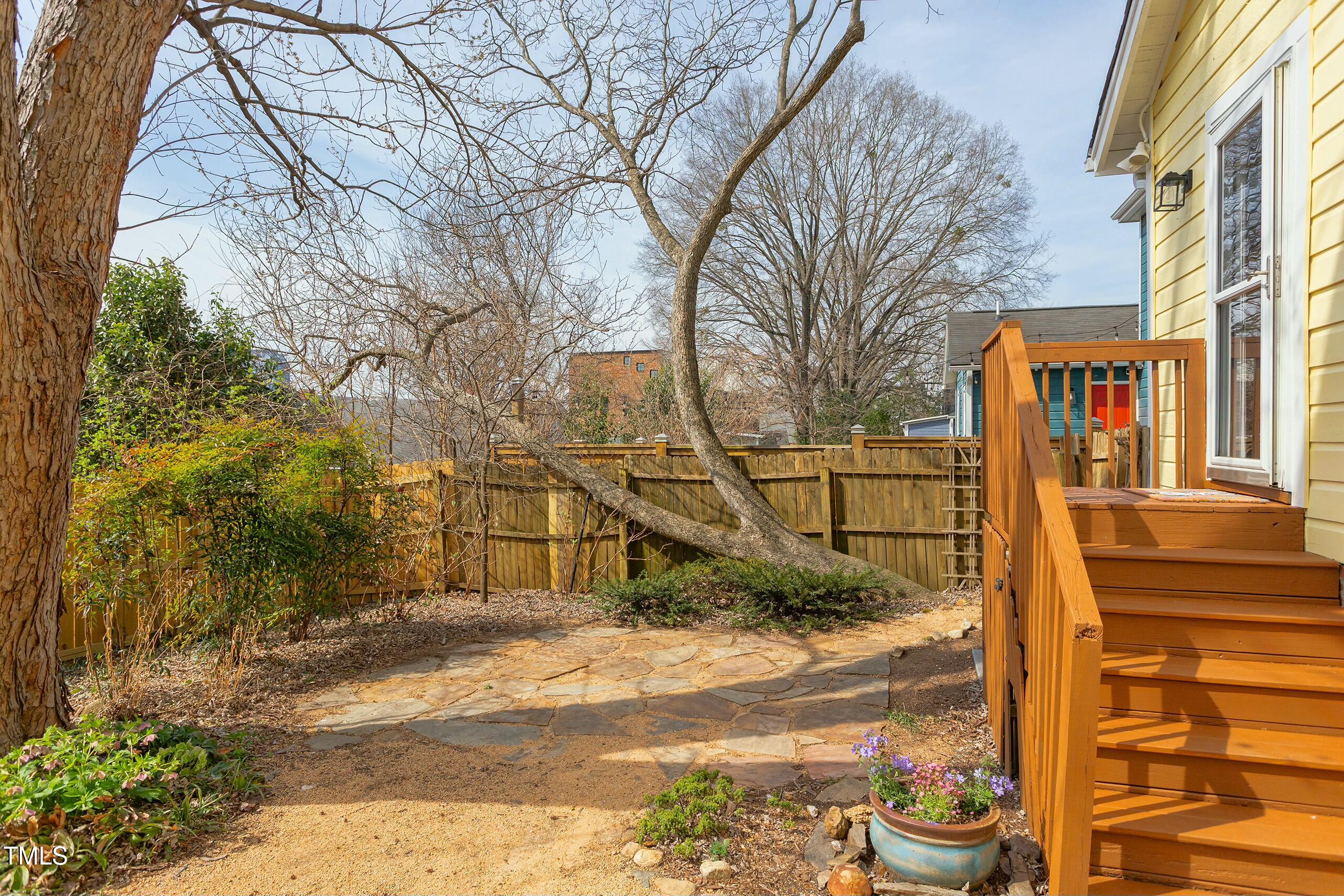 207 Hargrove Street Property Photo 51