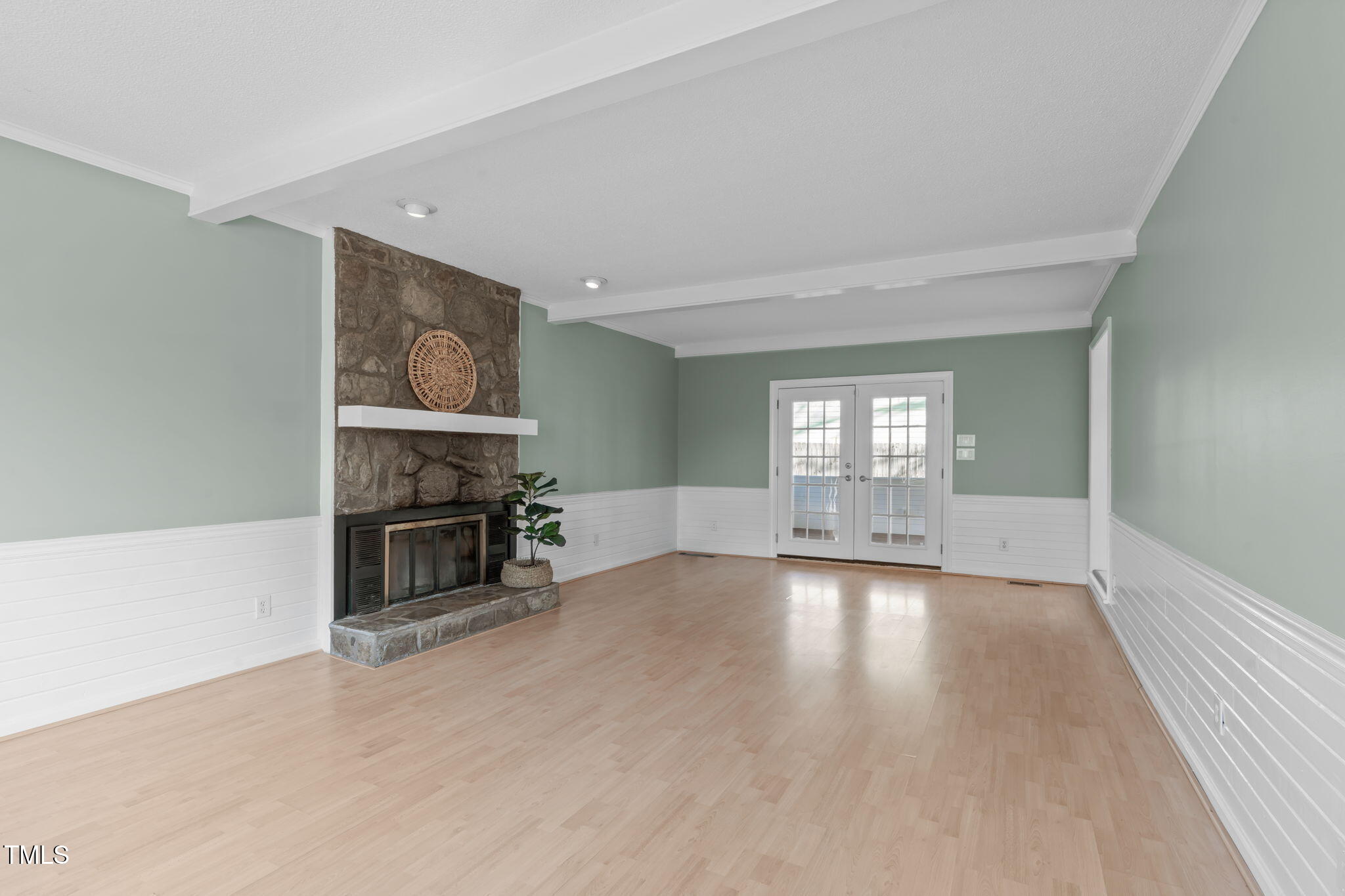 2828 Pidgeon Hill Road Property Photo 3