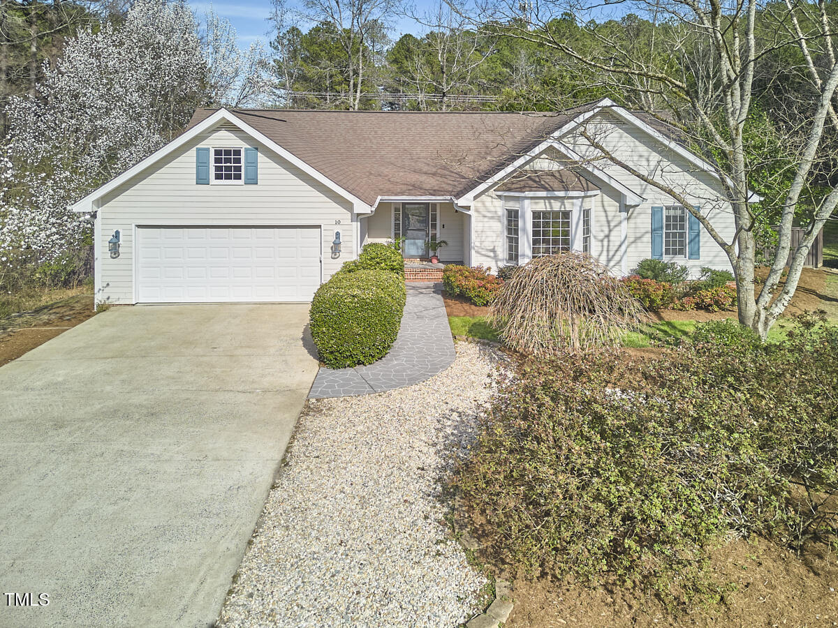 10 Eastwind Place Property Photo