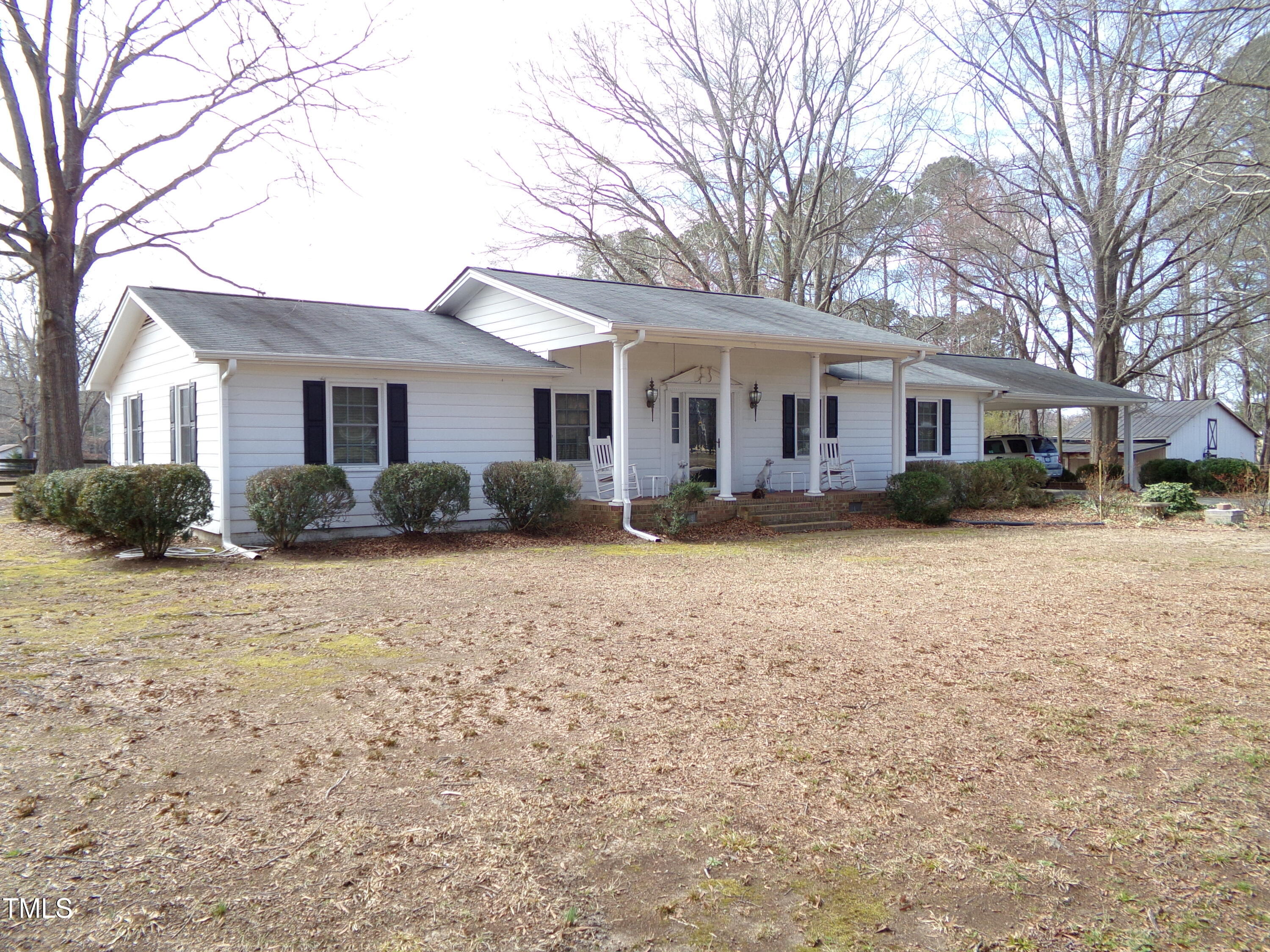 456 Carlyle Road Property Photo 3