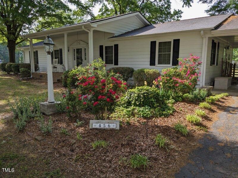456 Carlyle Road Property Photo 4
