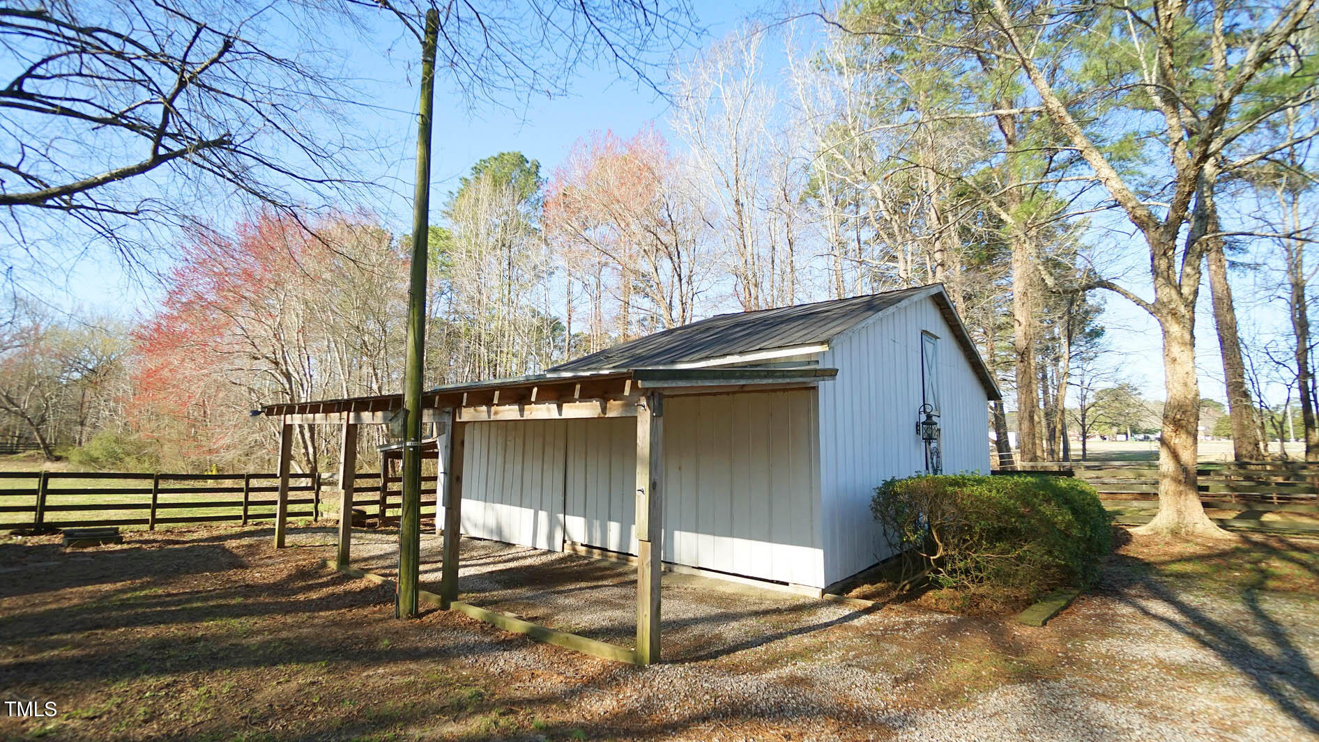 456 Carlyle Road Property Photo 13