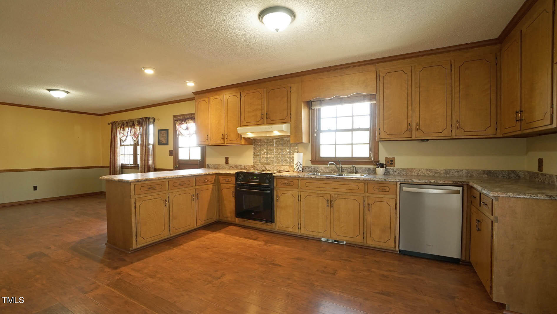 456 Carlyle Road Property Photo 18