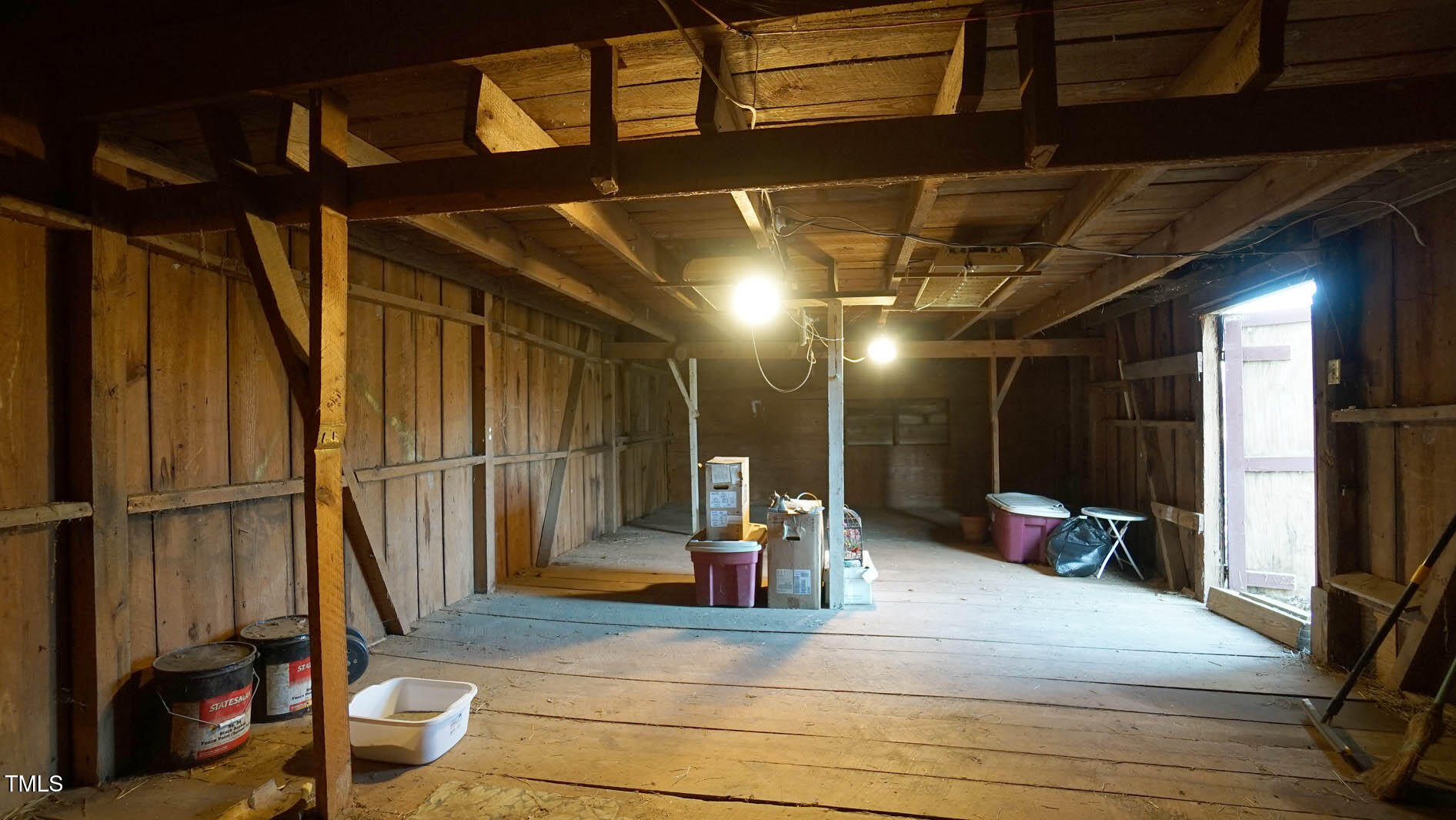 456 Carlyle Road Property Photo 29