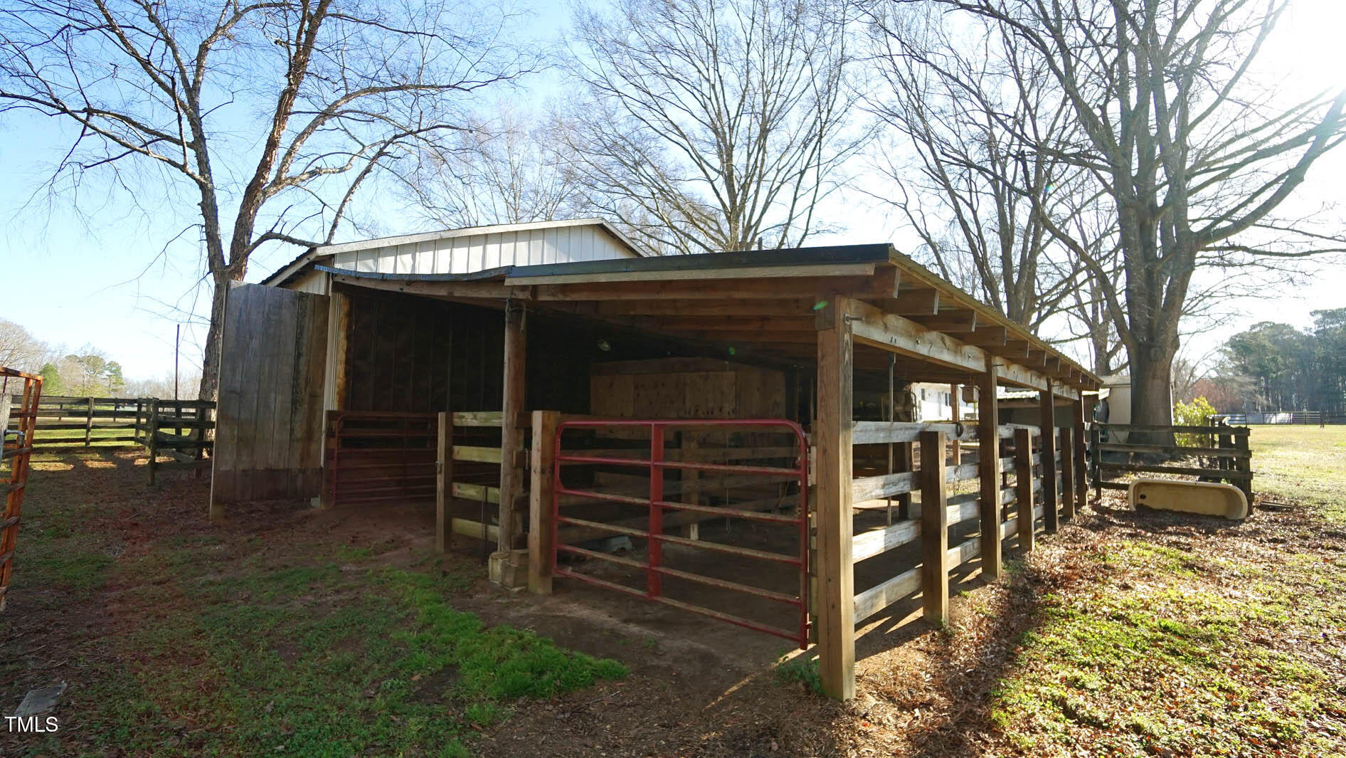 456 Carlyle Road Property Photo 33