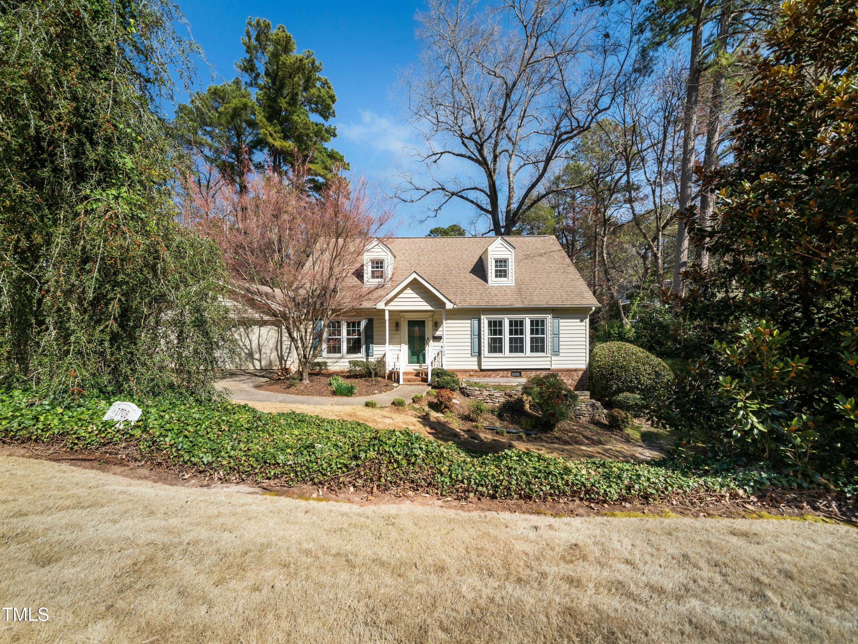 1708 Lakepark Drive Property Photo