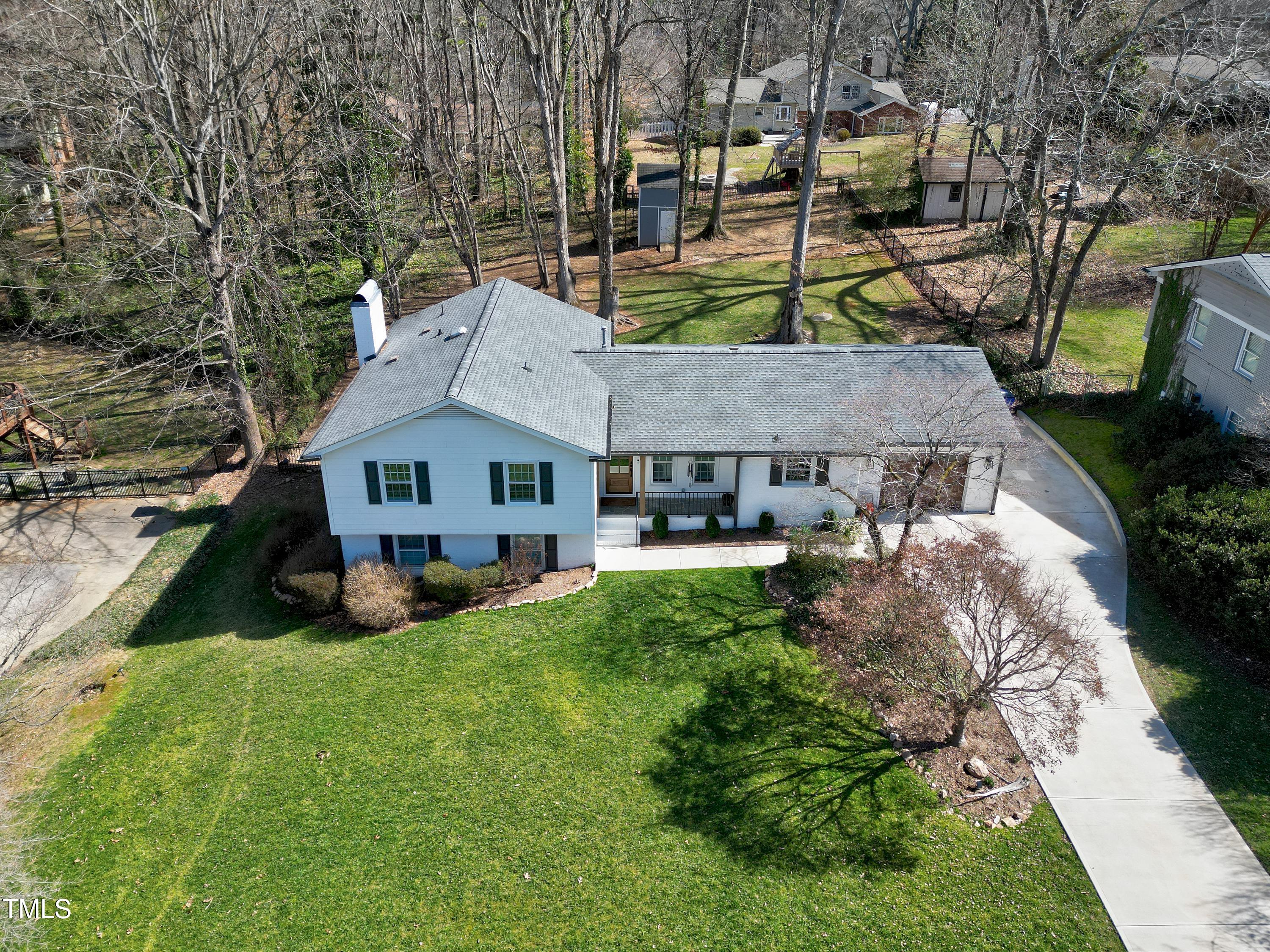 6812 Valley Drive Property Photo