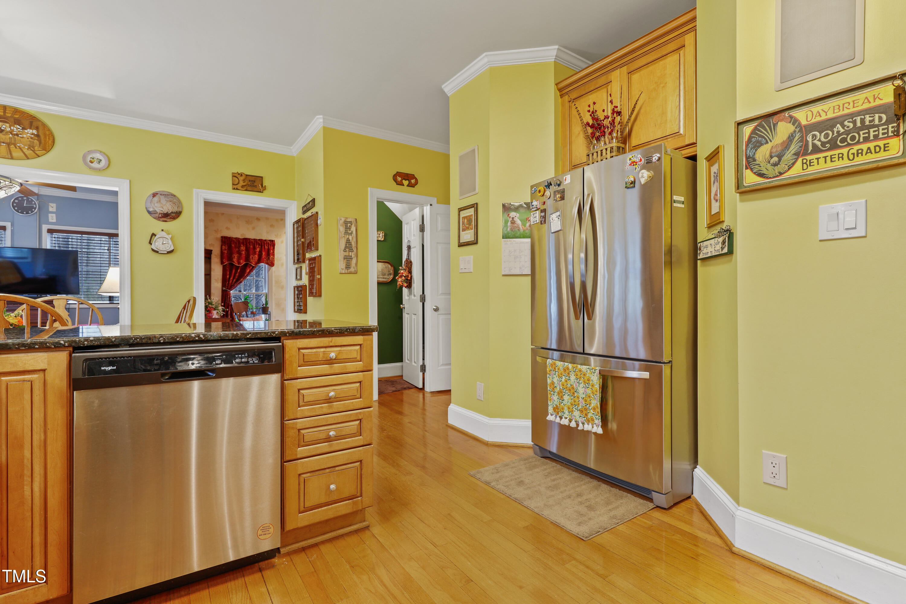 721 Thompson Road Property Photo 9