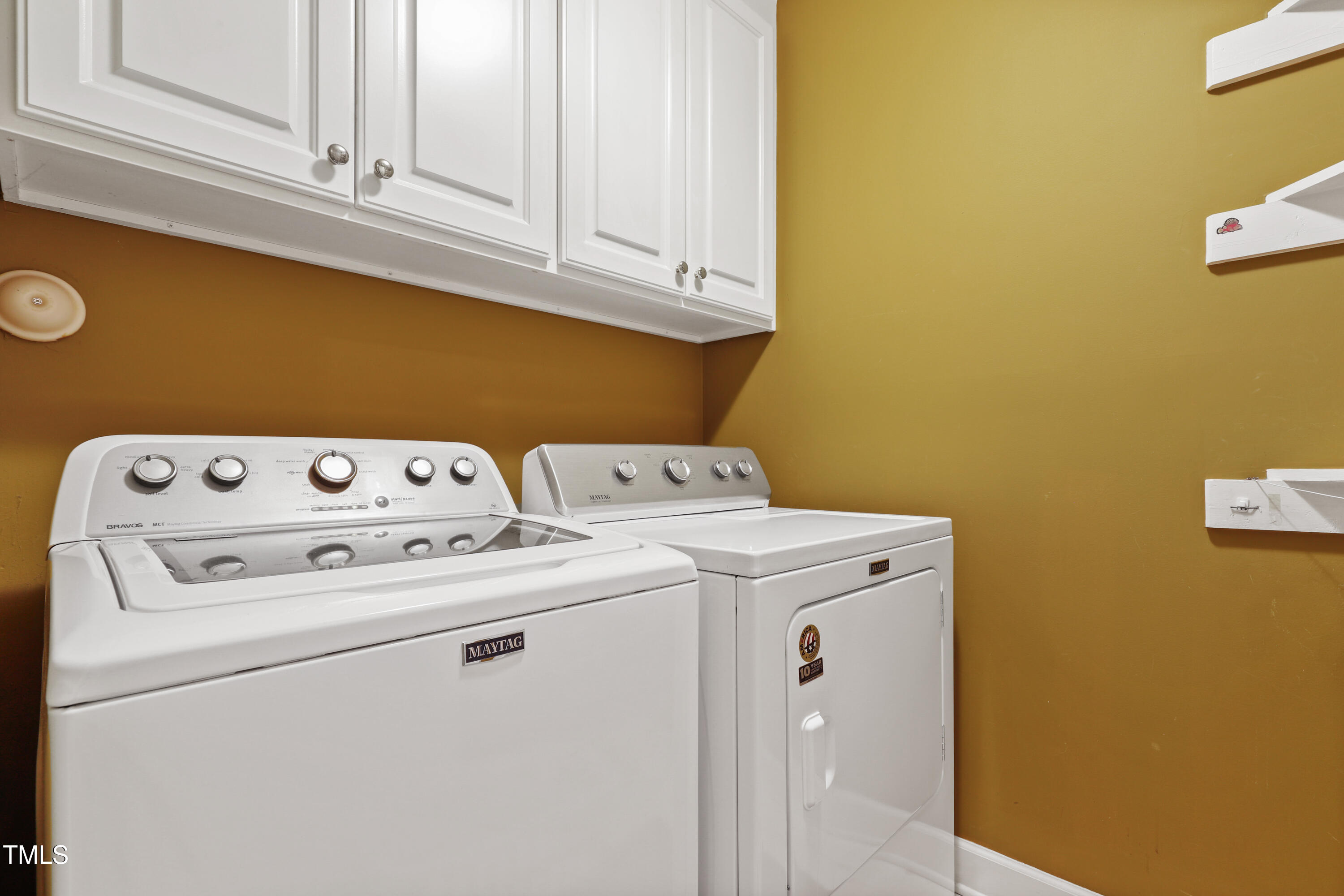 721 Thompson Road Property Photo 30