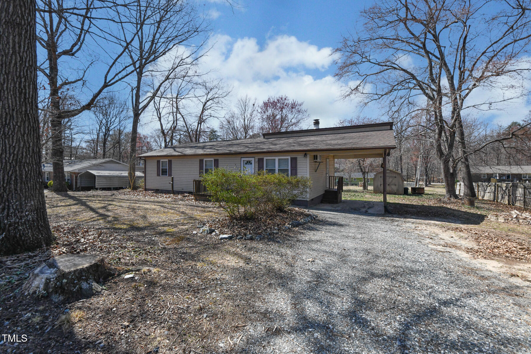 8115 Oak Arbor Road Property Photo