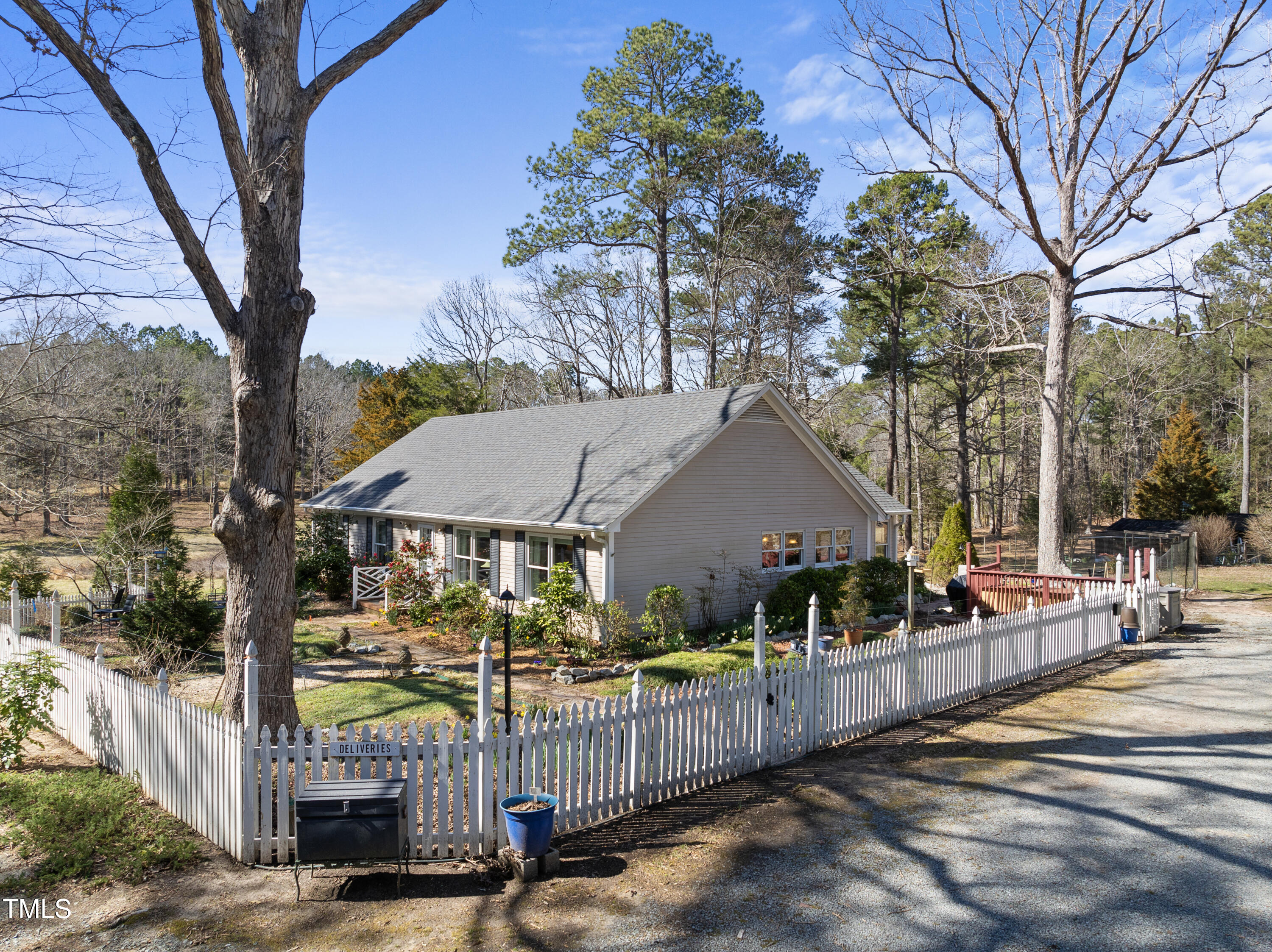 8809 Farrington Mill Road Property Photo