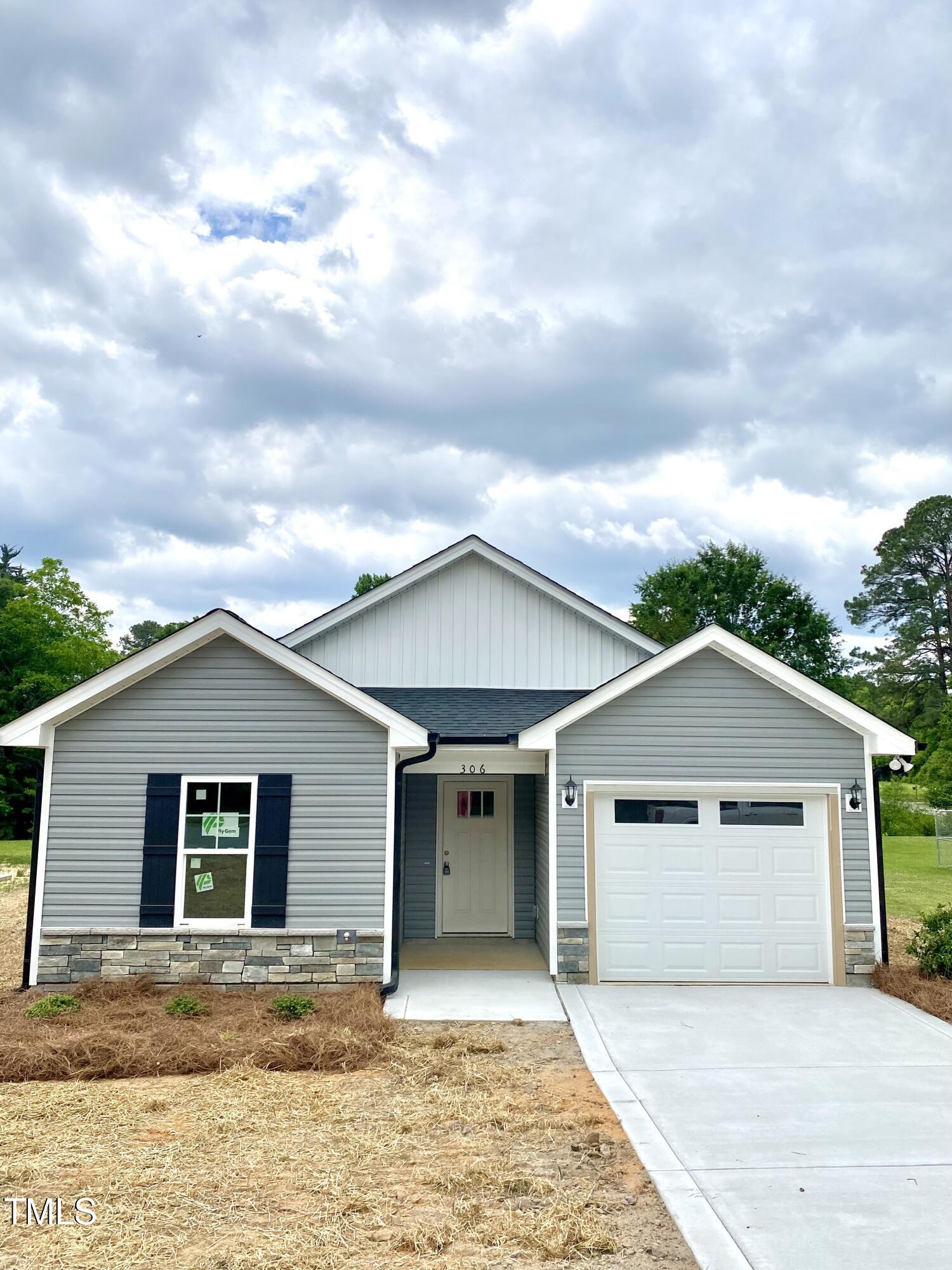Roseboro Real Estate Listings Main Image