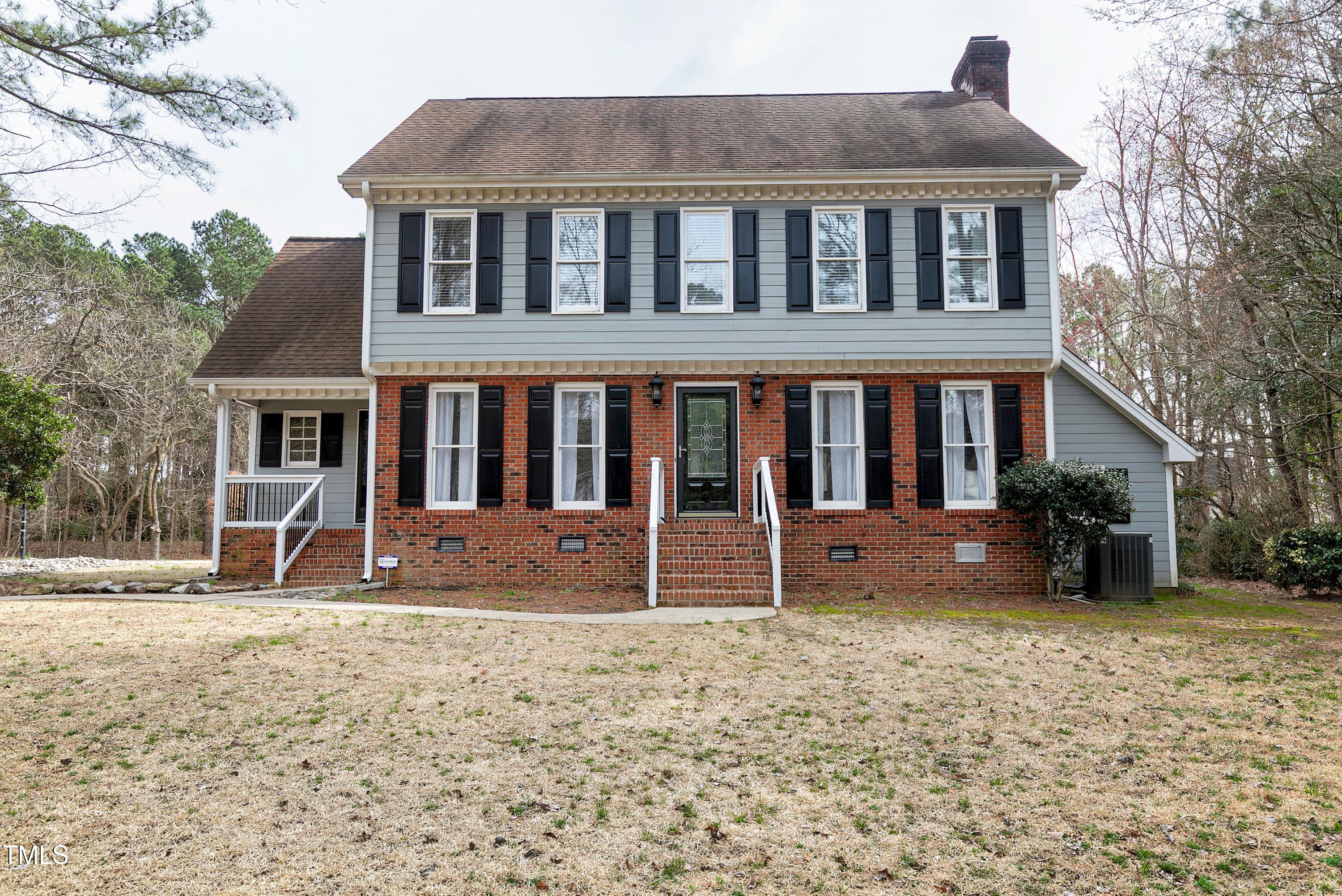 112 Hartland Court Property Photo