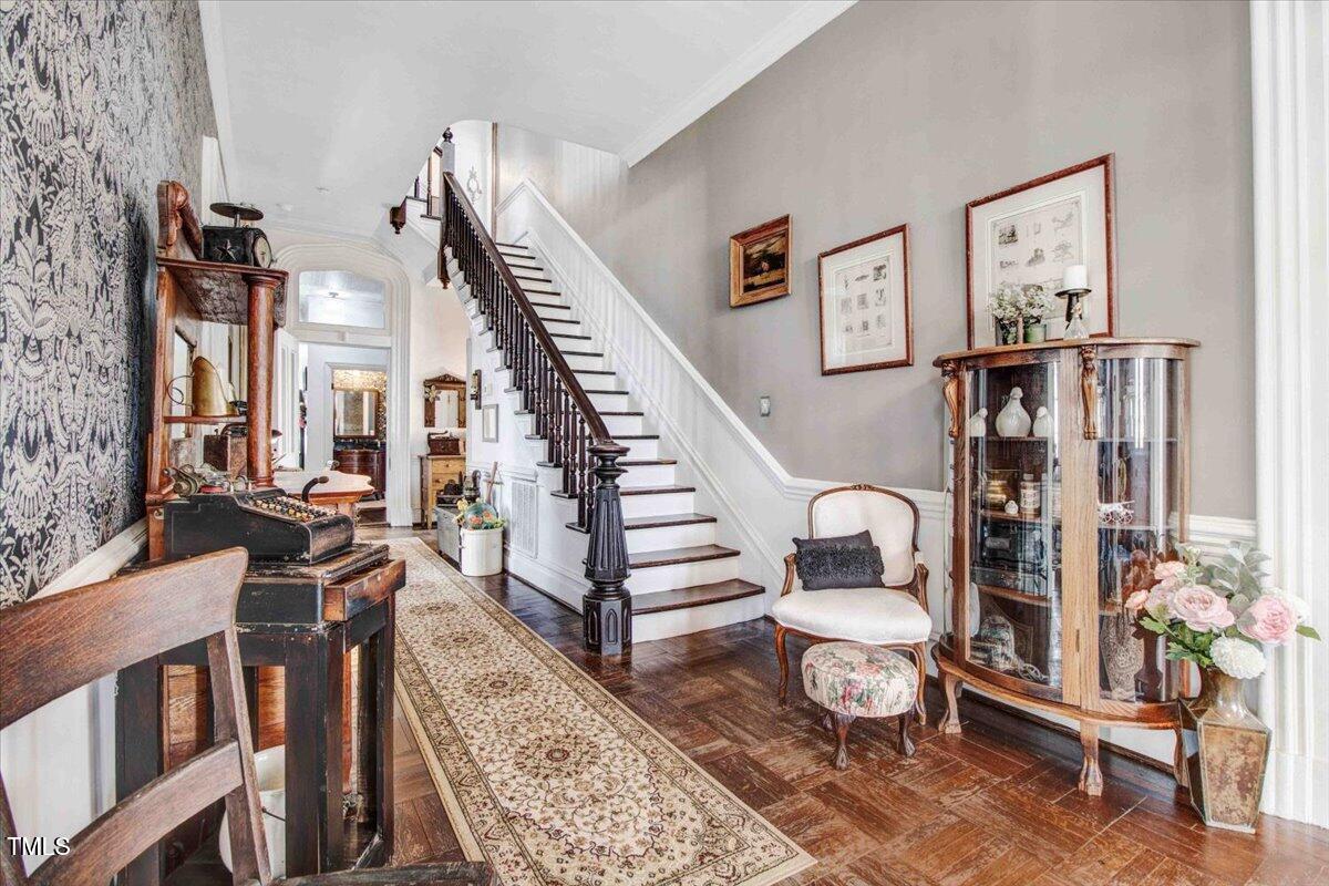 300 S William Street Property Photo 10