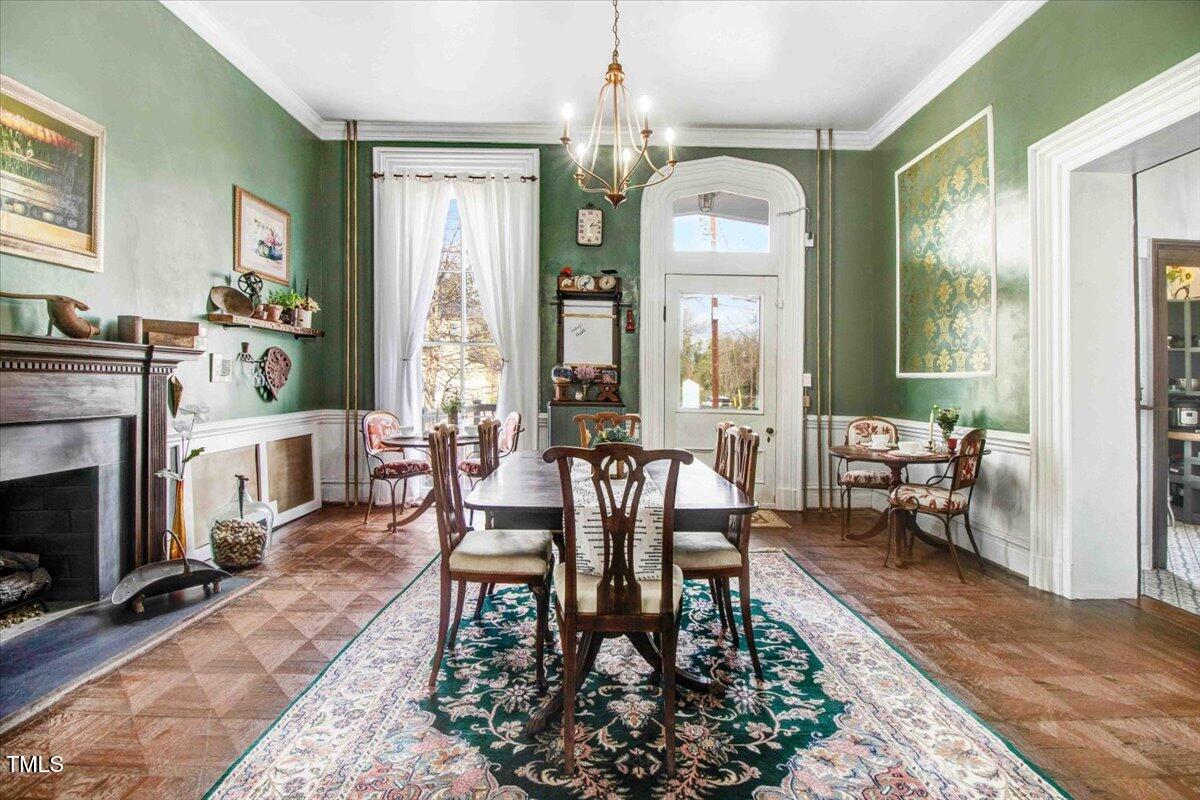 300 S William Street Property Photo 13