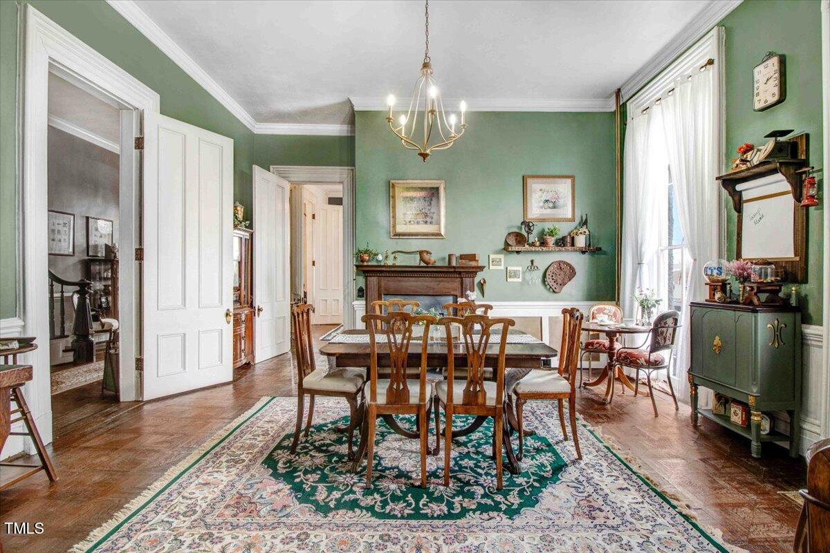 300 S William Street Property Photo 14