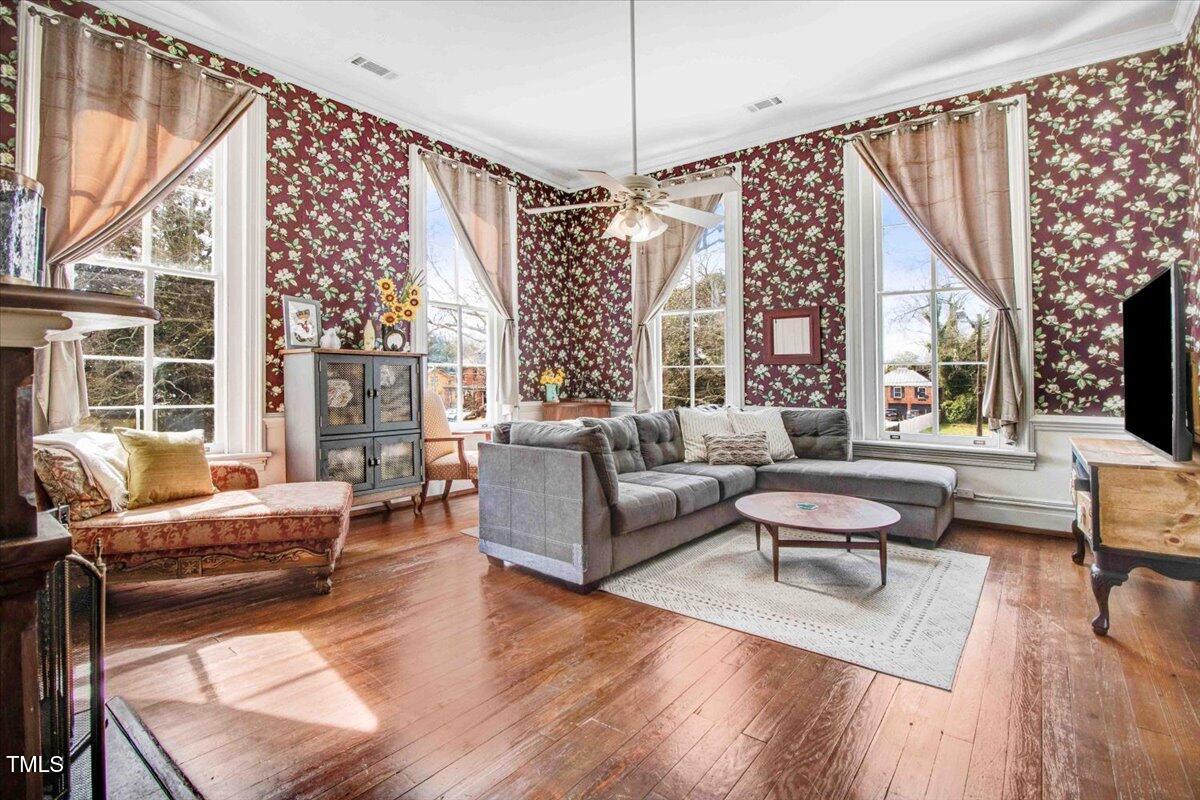 300 S William Street Property Photo 15