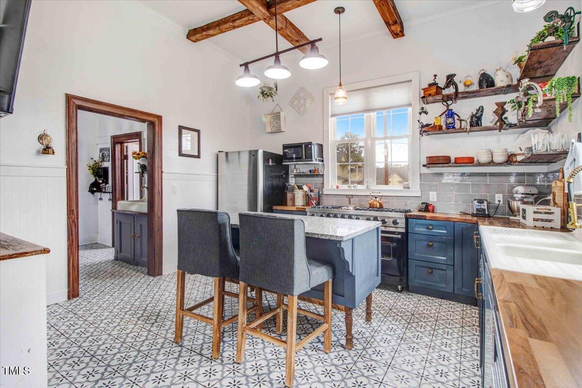 300 S William Street Property Photo 22