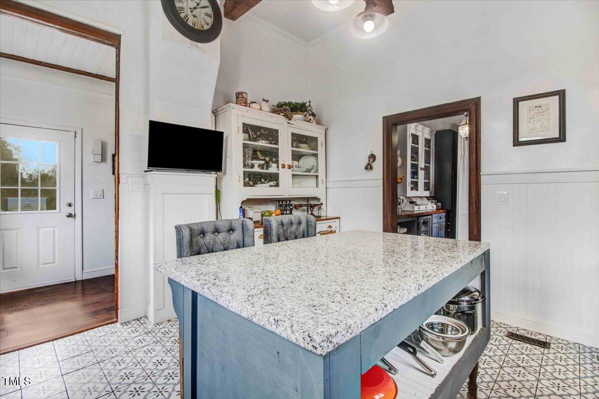 300 S William Street Property Photo 23