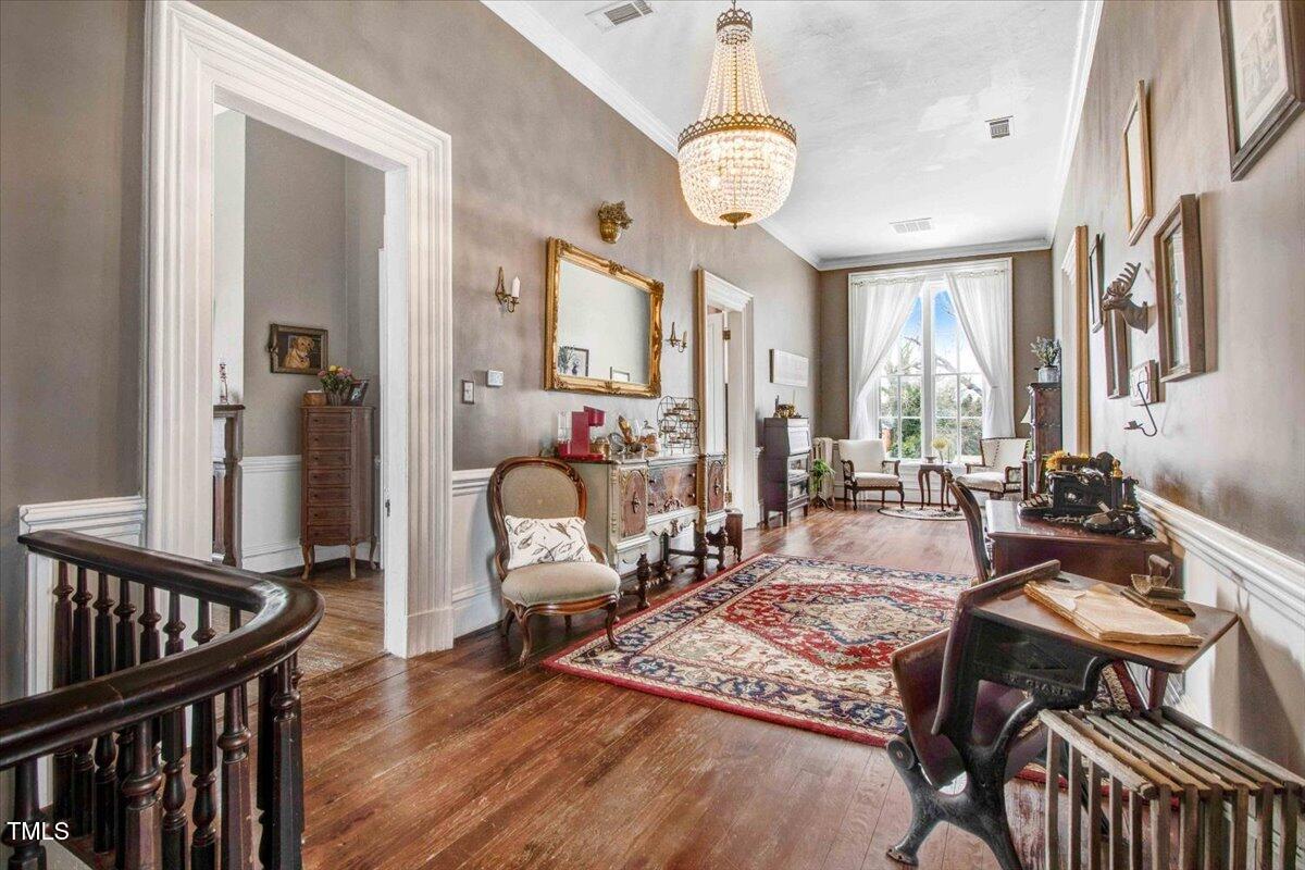 300 S William Street Property Photo 31