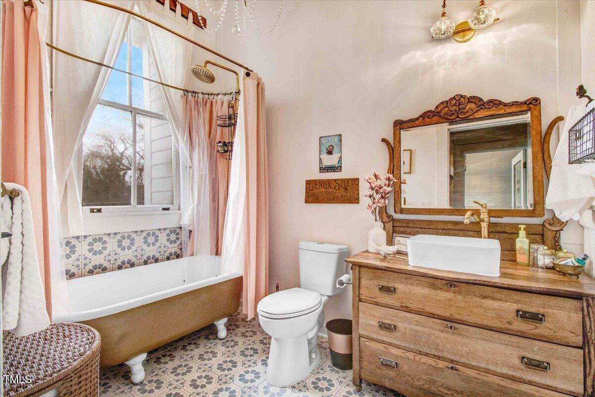 300 S William Street Property Photo 43