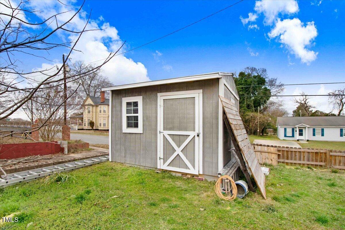 300 S William Street Property Photo 54
