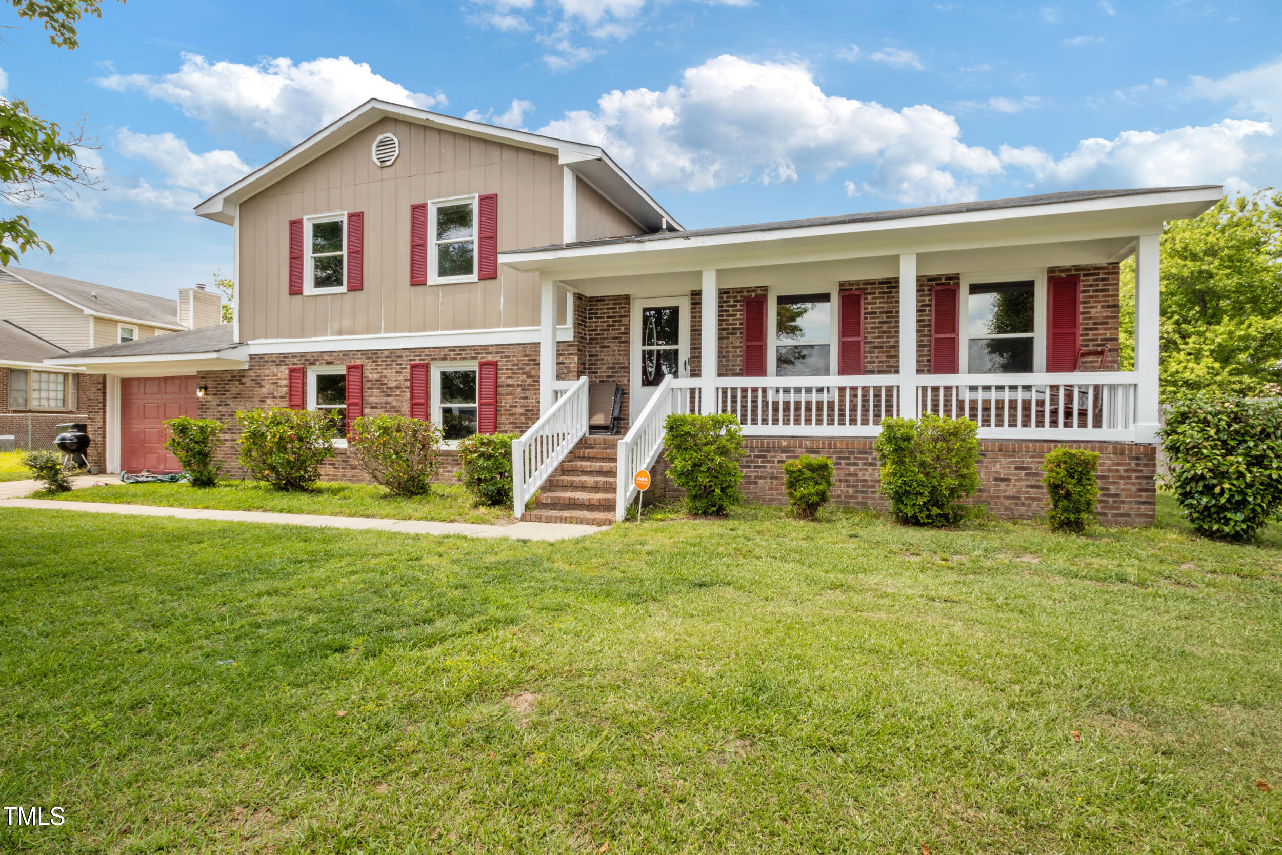 1694 Hazelhurst Drive Property Photo
