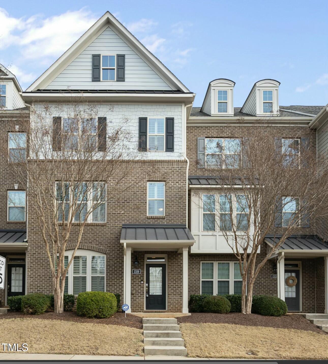 27607 Real Estate Listings Main Image