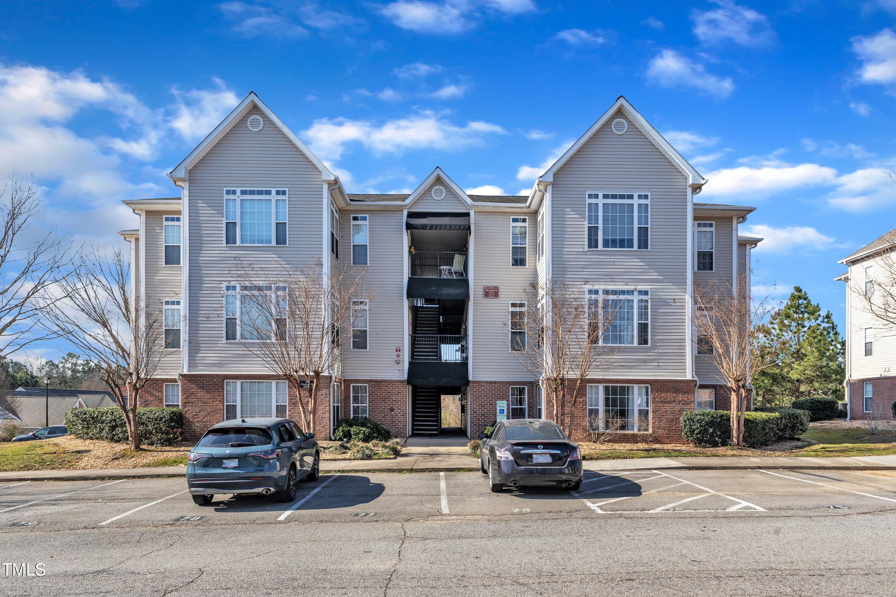 Avera Place Condos Real Estate Listings Main Image