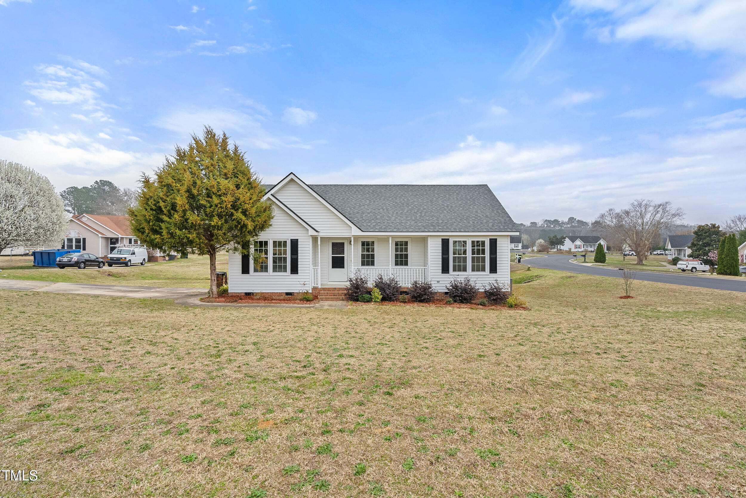 509 Yellow Berry Property Photo