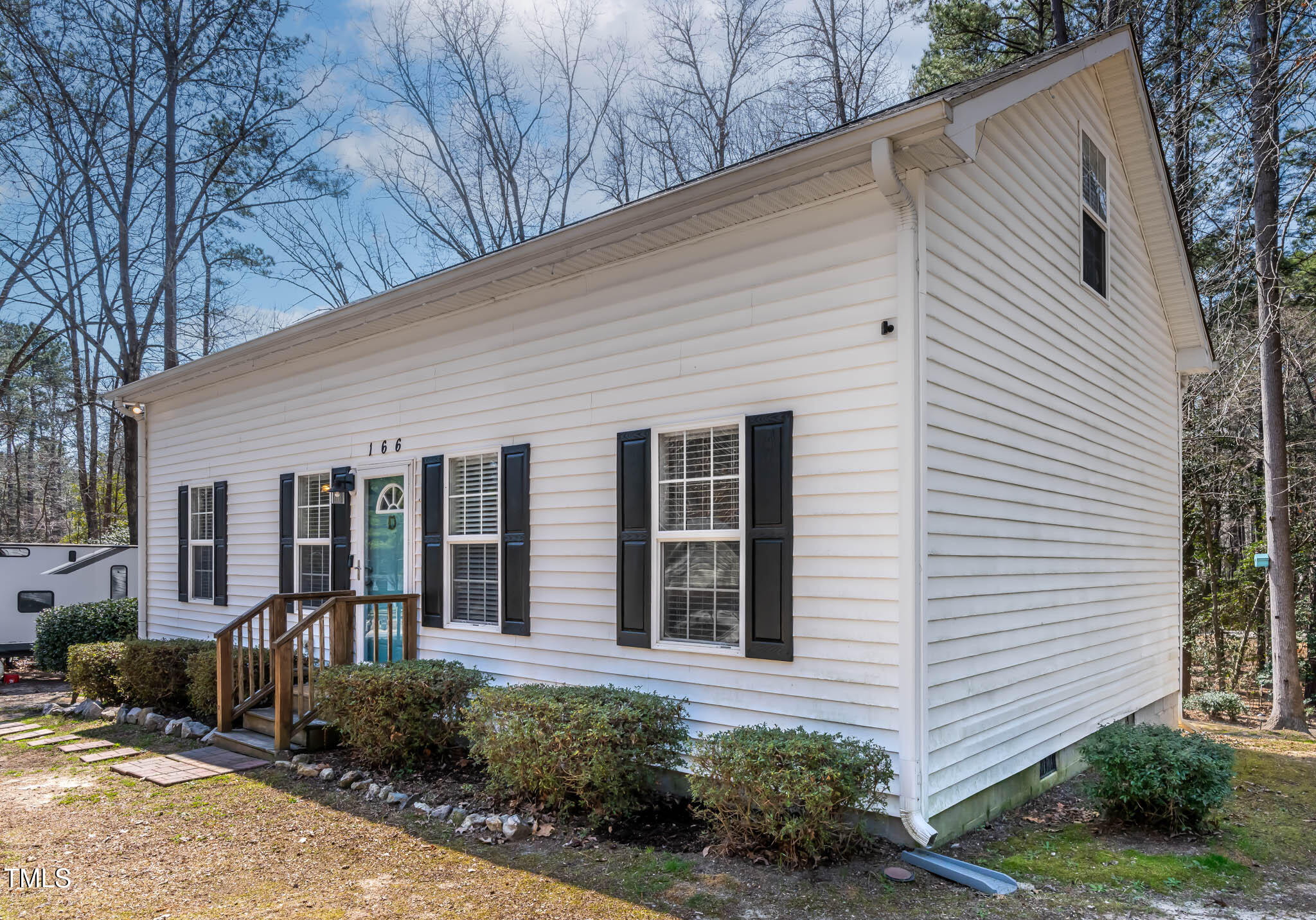 166 Creek Drive Property Photo 5