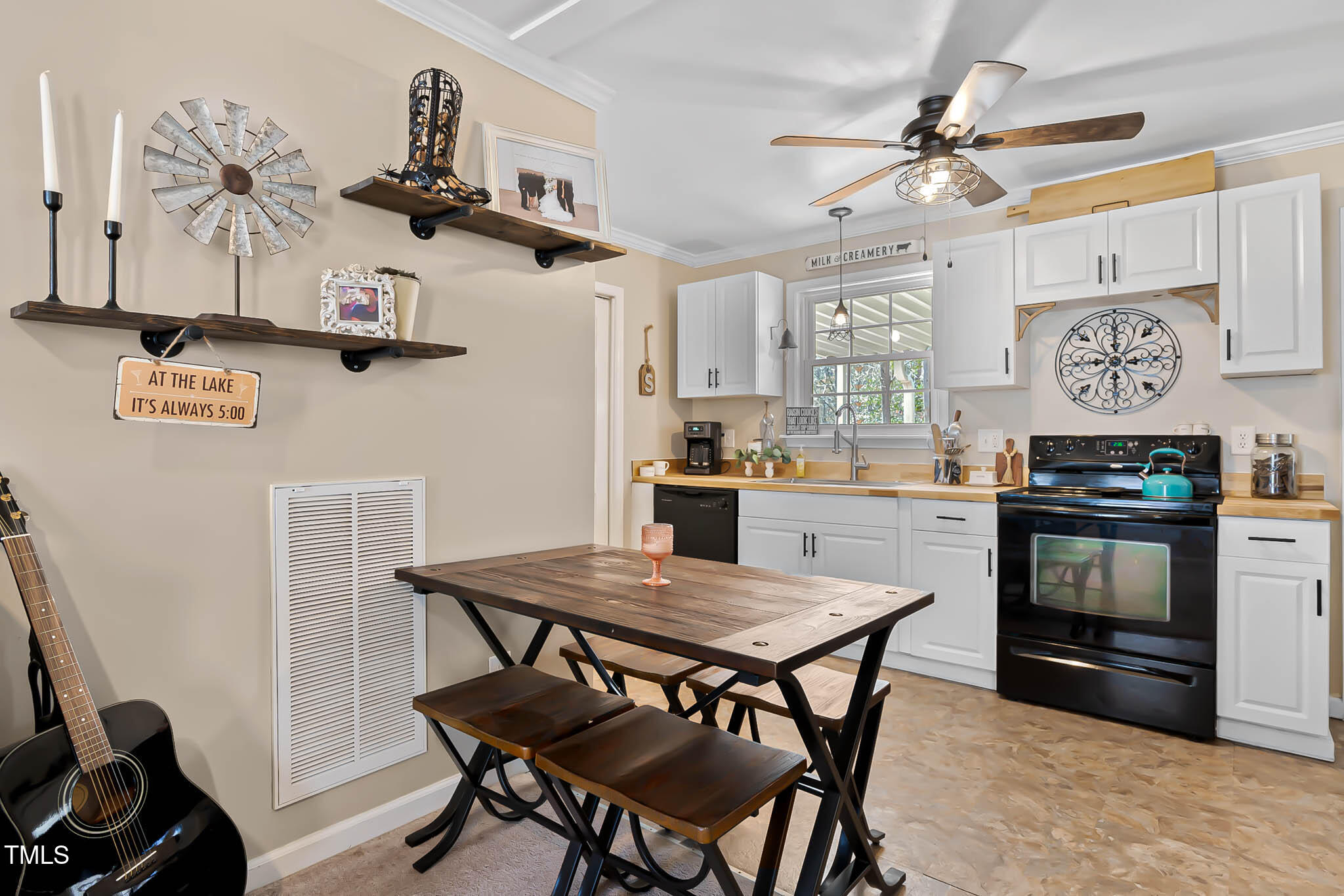 166 Creek Drive Property Photo 28