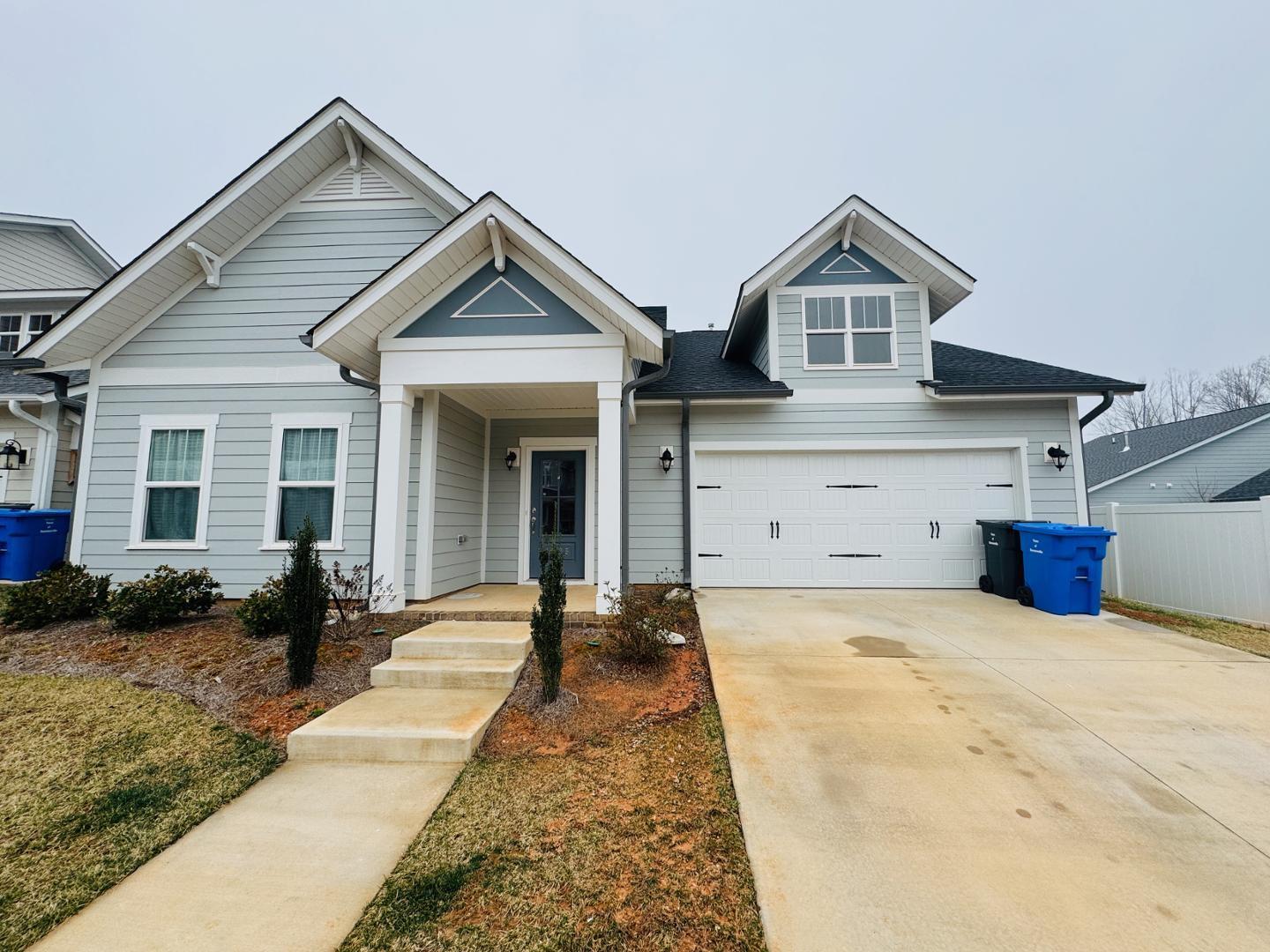 1725 Eastover Drive Property Photo