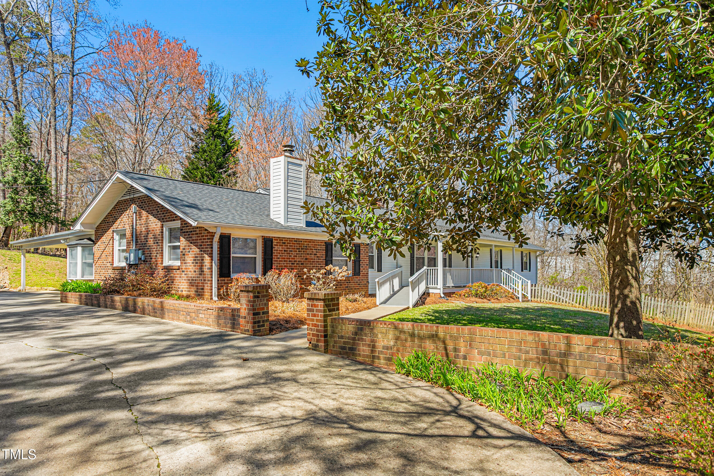 1405 N Sellars Mill Road Property Photo 3