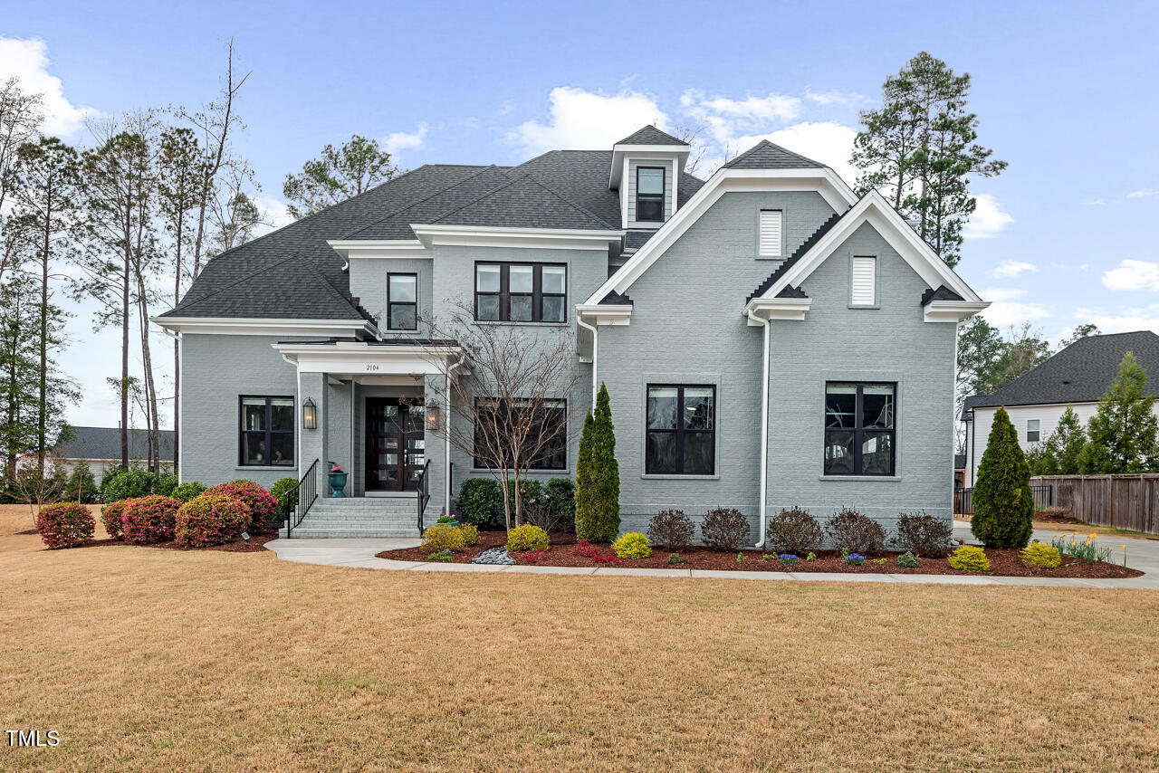 2104 Vandiver Way Property Photo 1