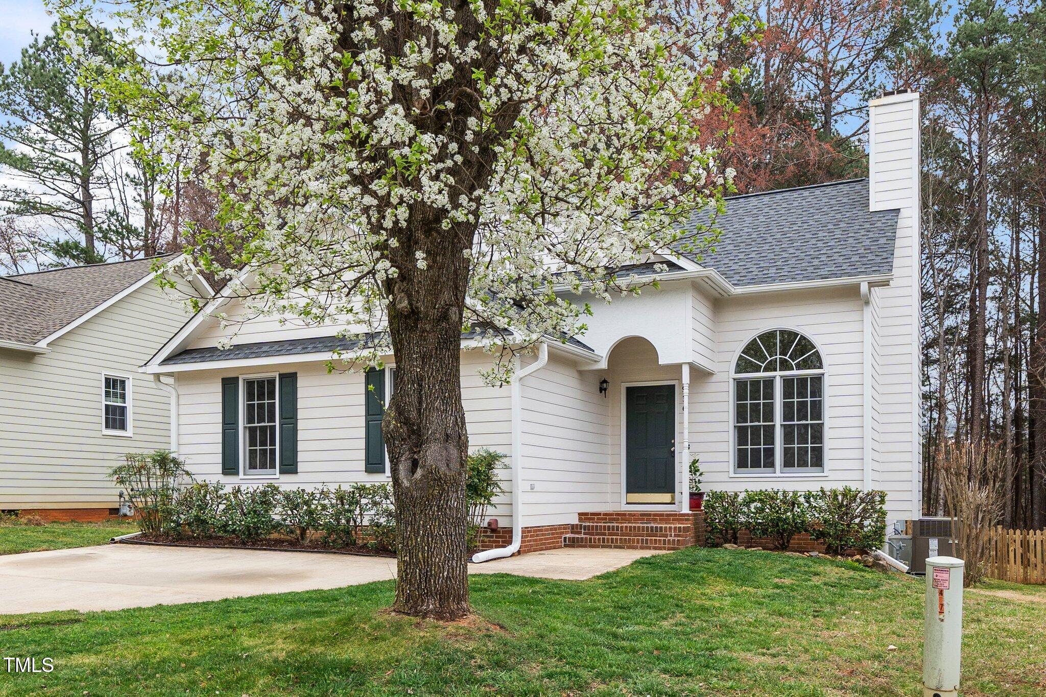 936 Amersham Lane Property Photo