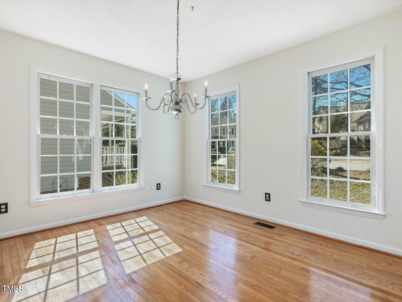 1961 Indianwood Court Property Photo 7