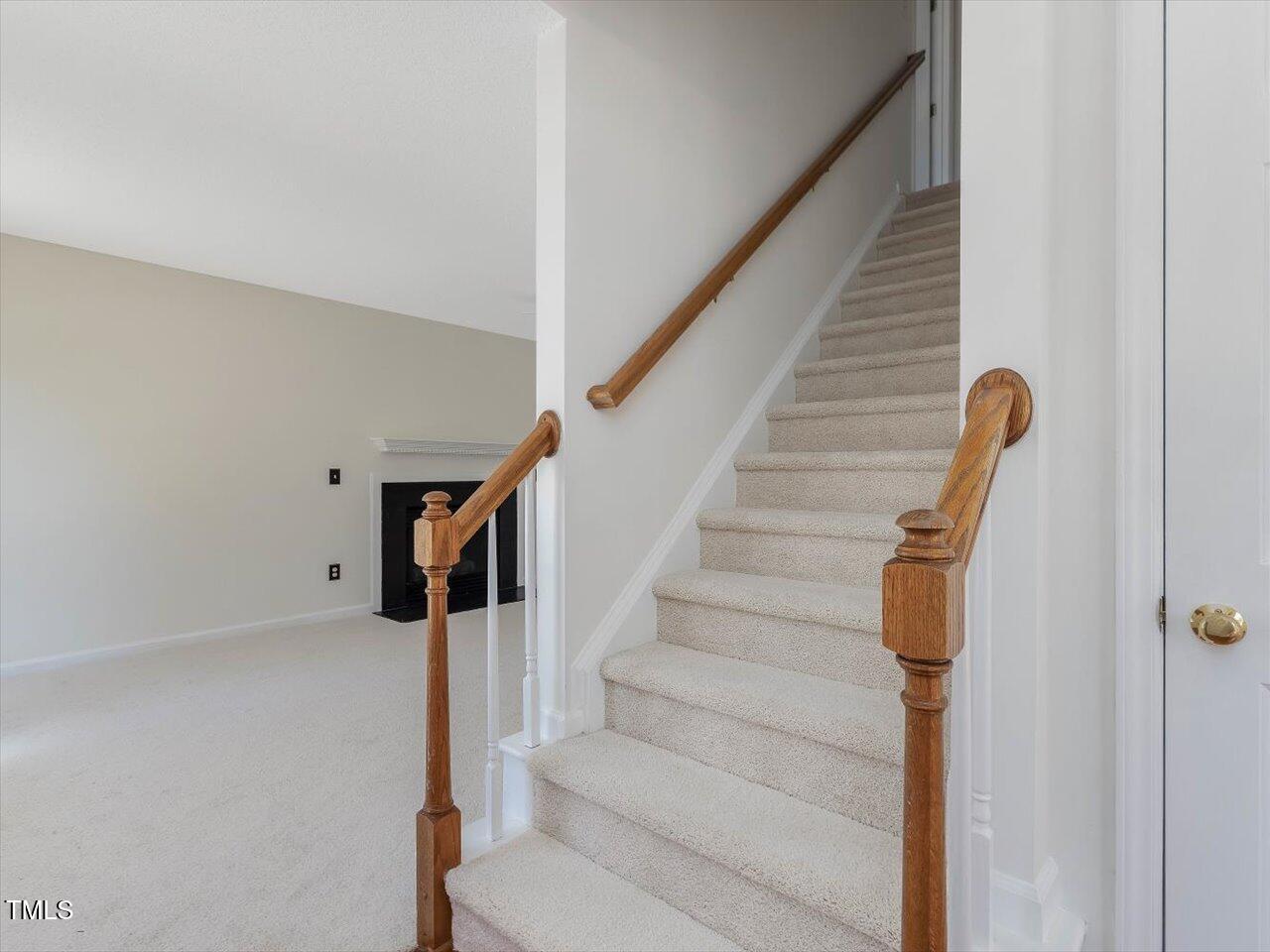 1961 Indianwood Court Property Photo 31