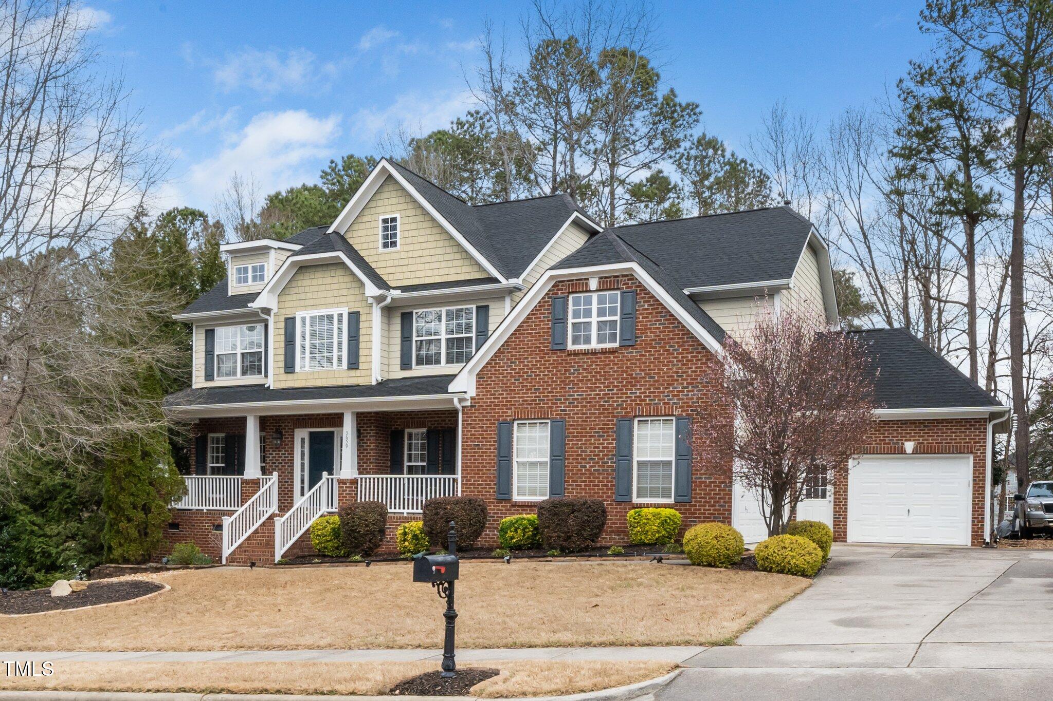 Wake- Heritage Real Estate Listings Main Image