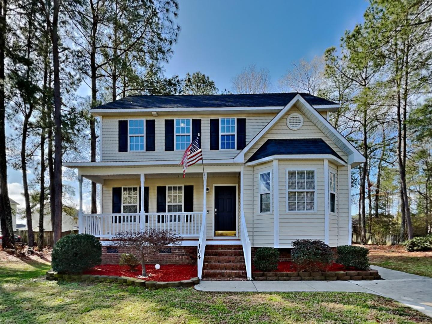 104 Roundtree Court Property Photo