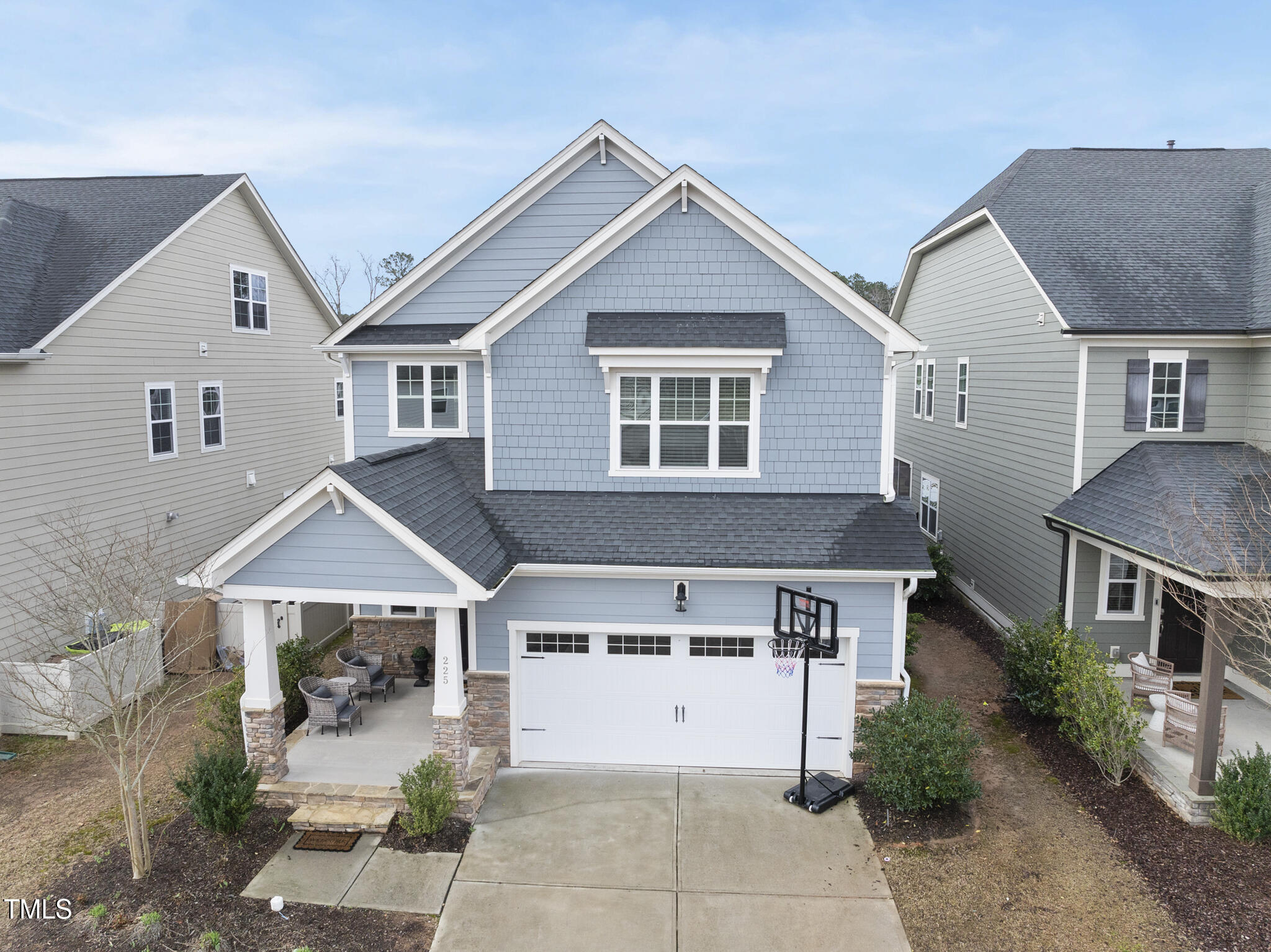 12 Oaks Real Estate Listings Main Image