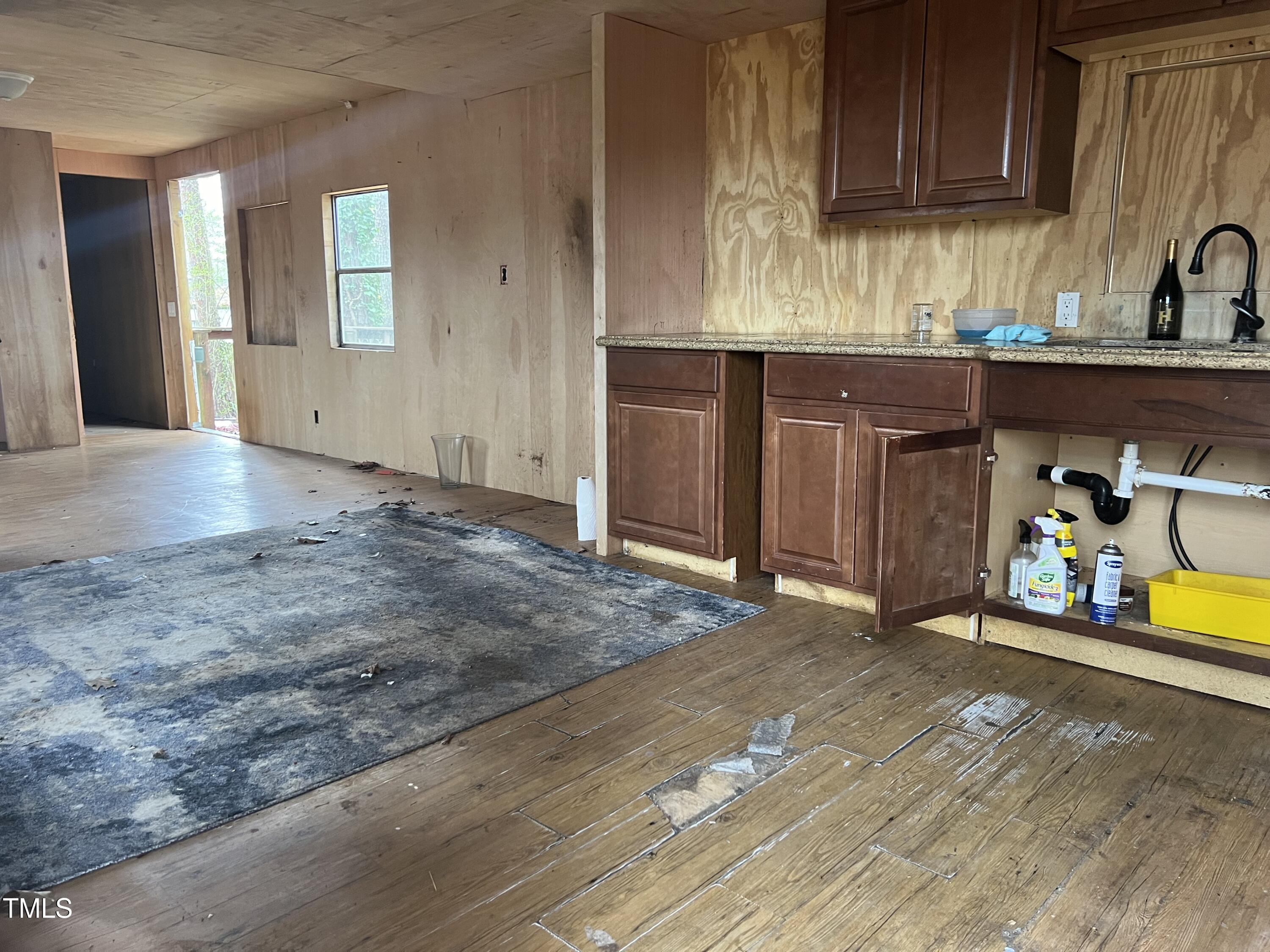118 Stella Court Property Photo 6