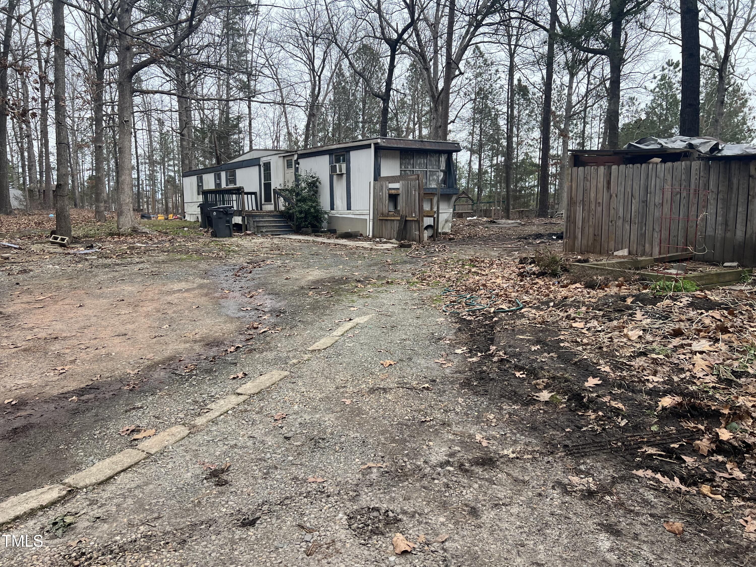 118 Stella Court Property Photo 11