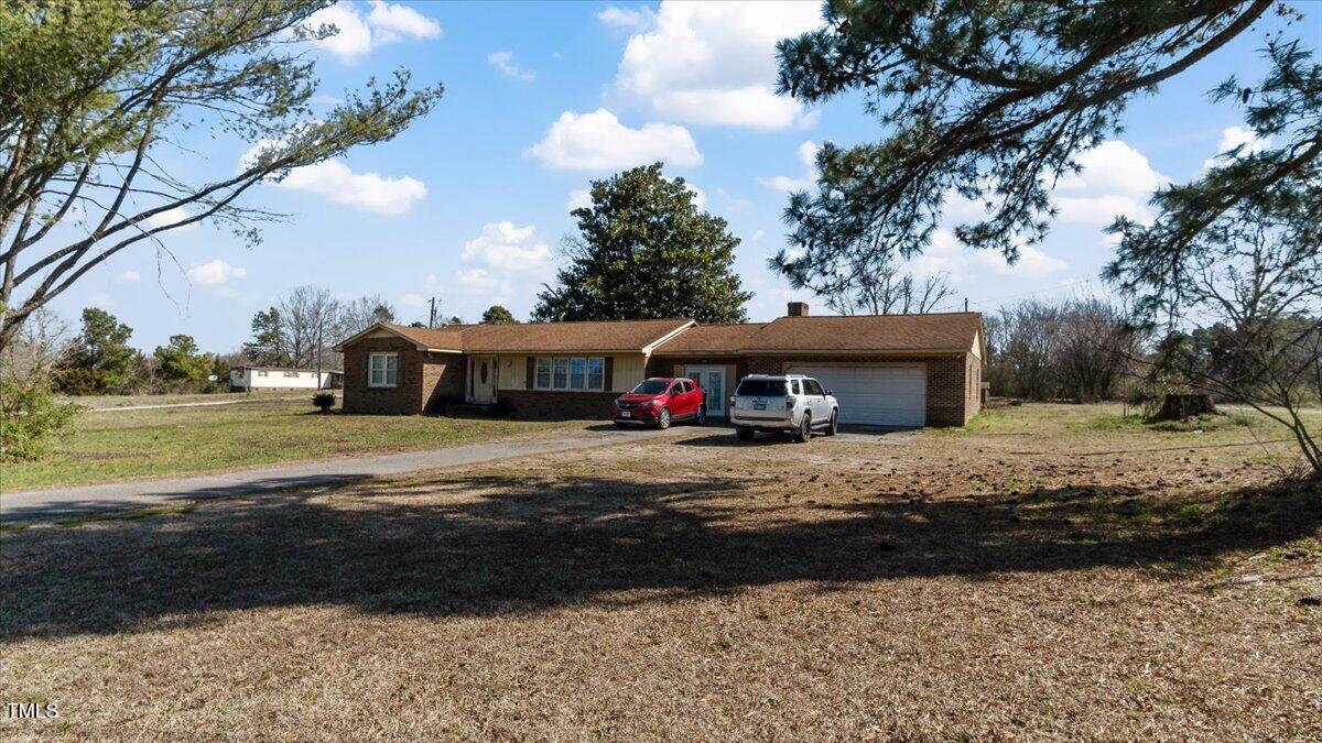 946 Jacksontown Road Property Photo