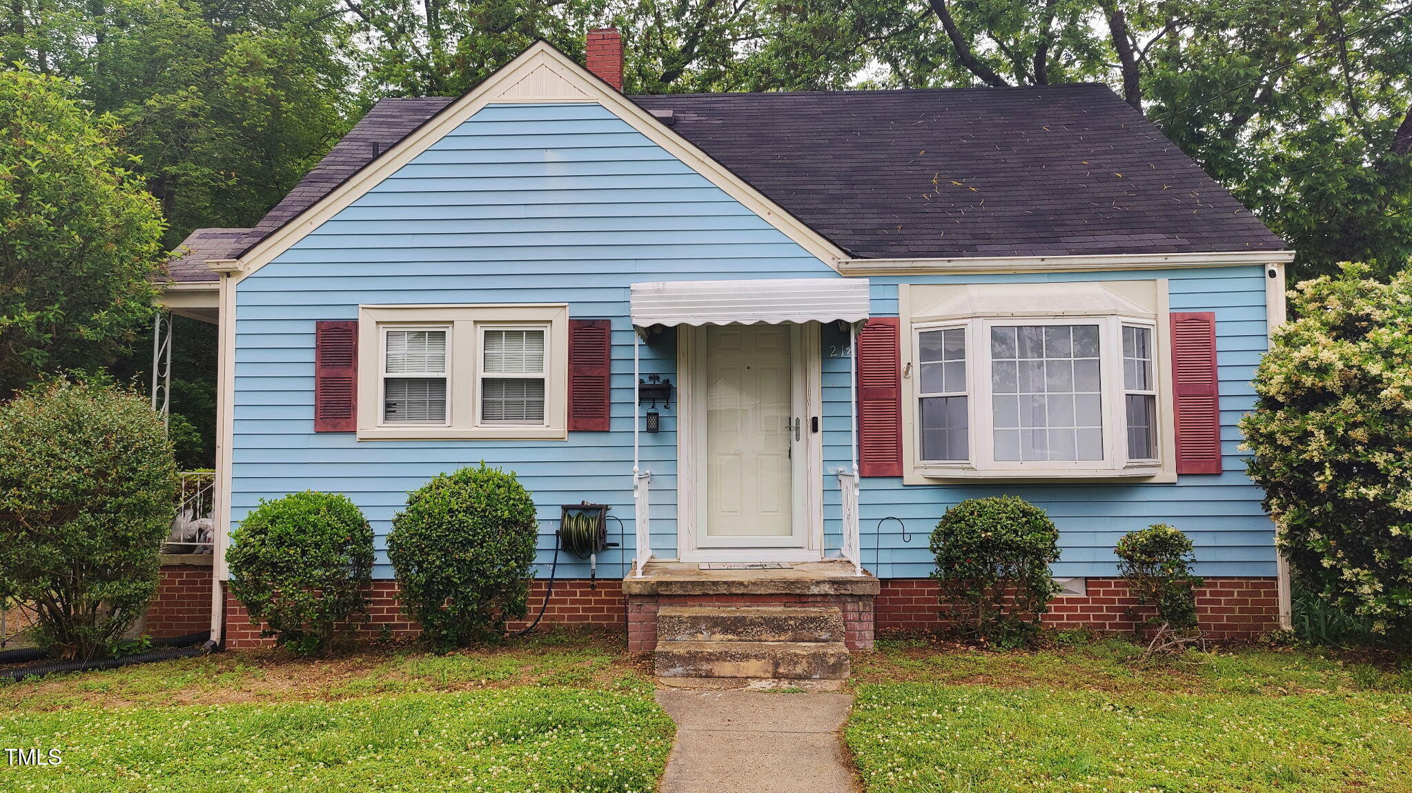 214 Grace Street Property Photo