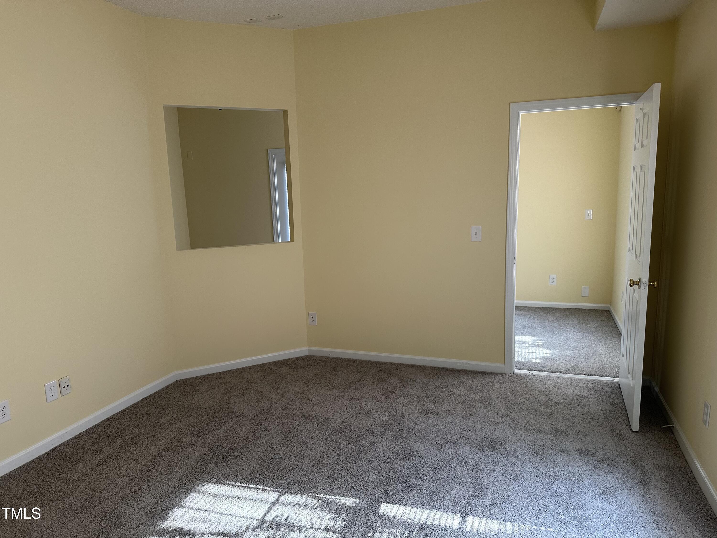316 Arbor Greene Drive Property Photo 12