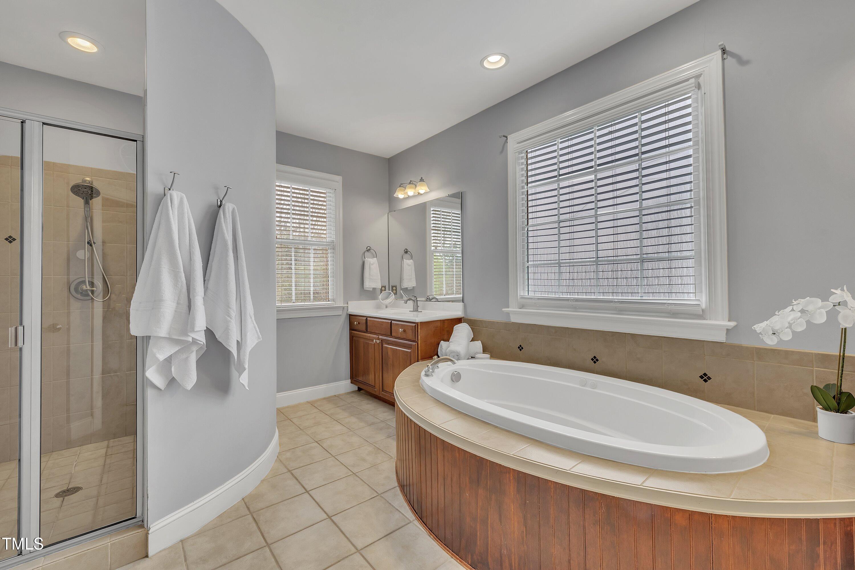 601 Ballad Creek Court Property Photo 33