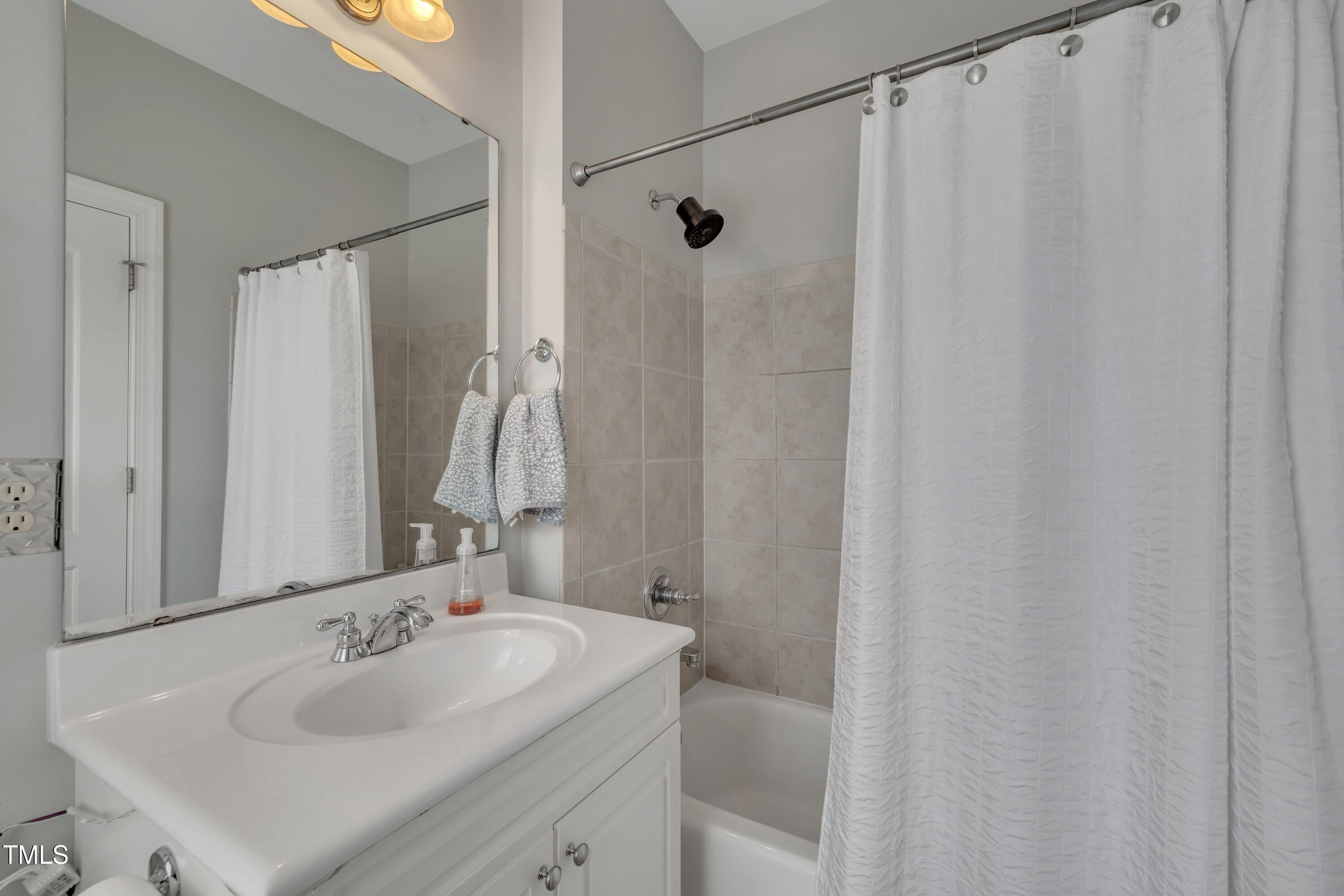 601 Ballad Creek Court Property Photo 35