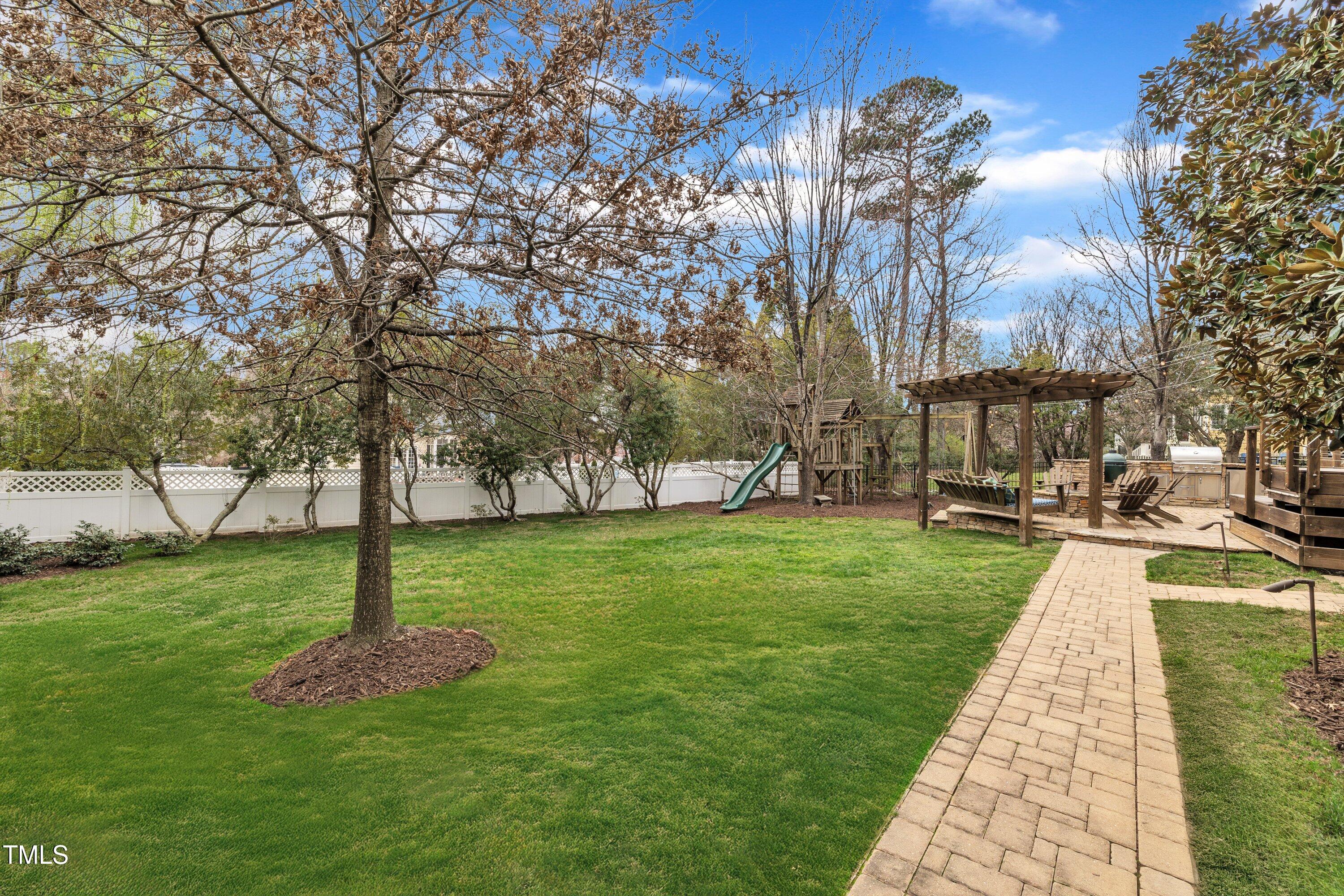 601 Ballad Creek Court Property Photo 57